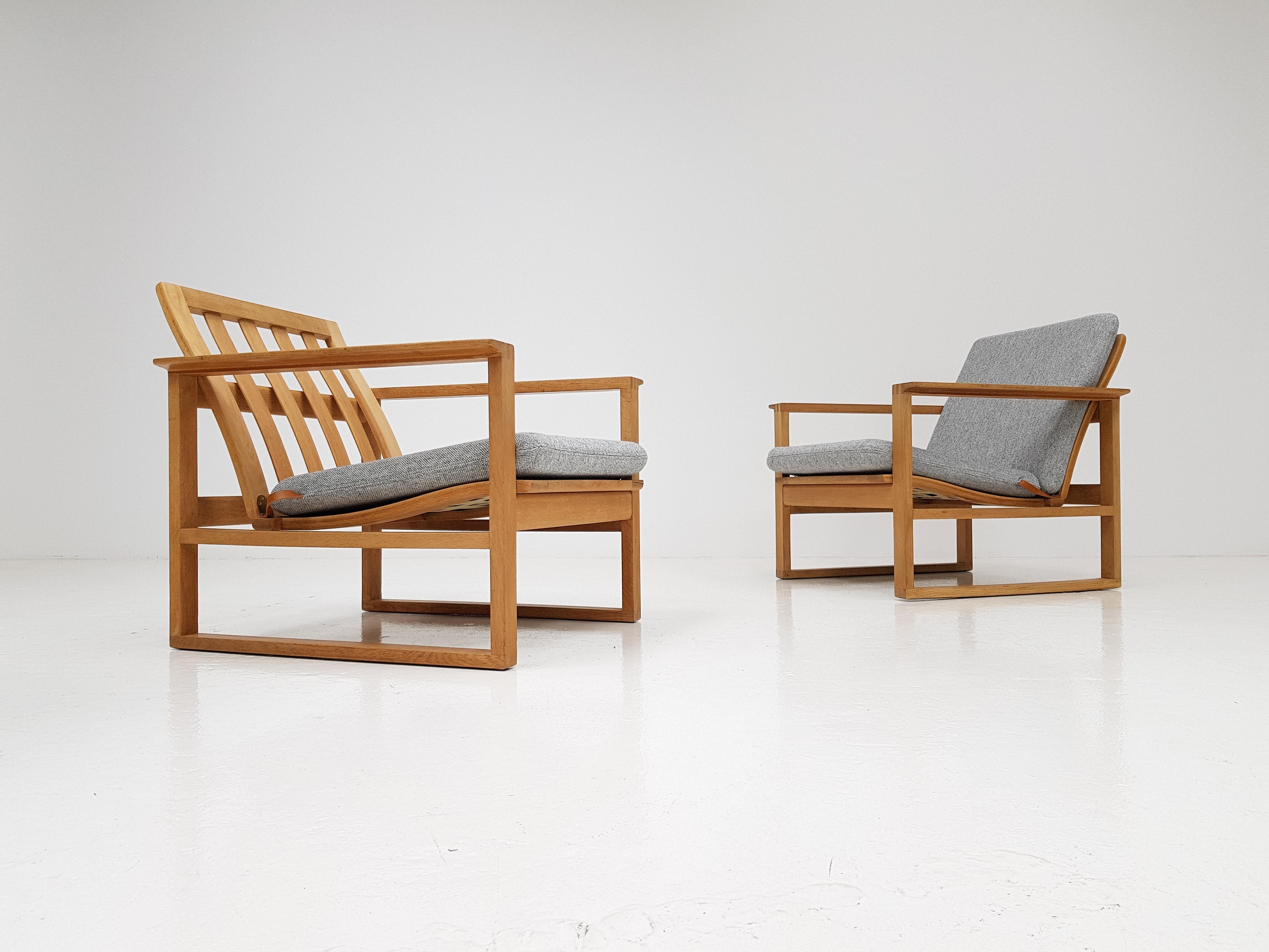 Mid-Century Modern Børge Mogensen Oak Lounge Sled Chairs Designed 1956 for Frederica Stolefabrik