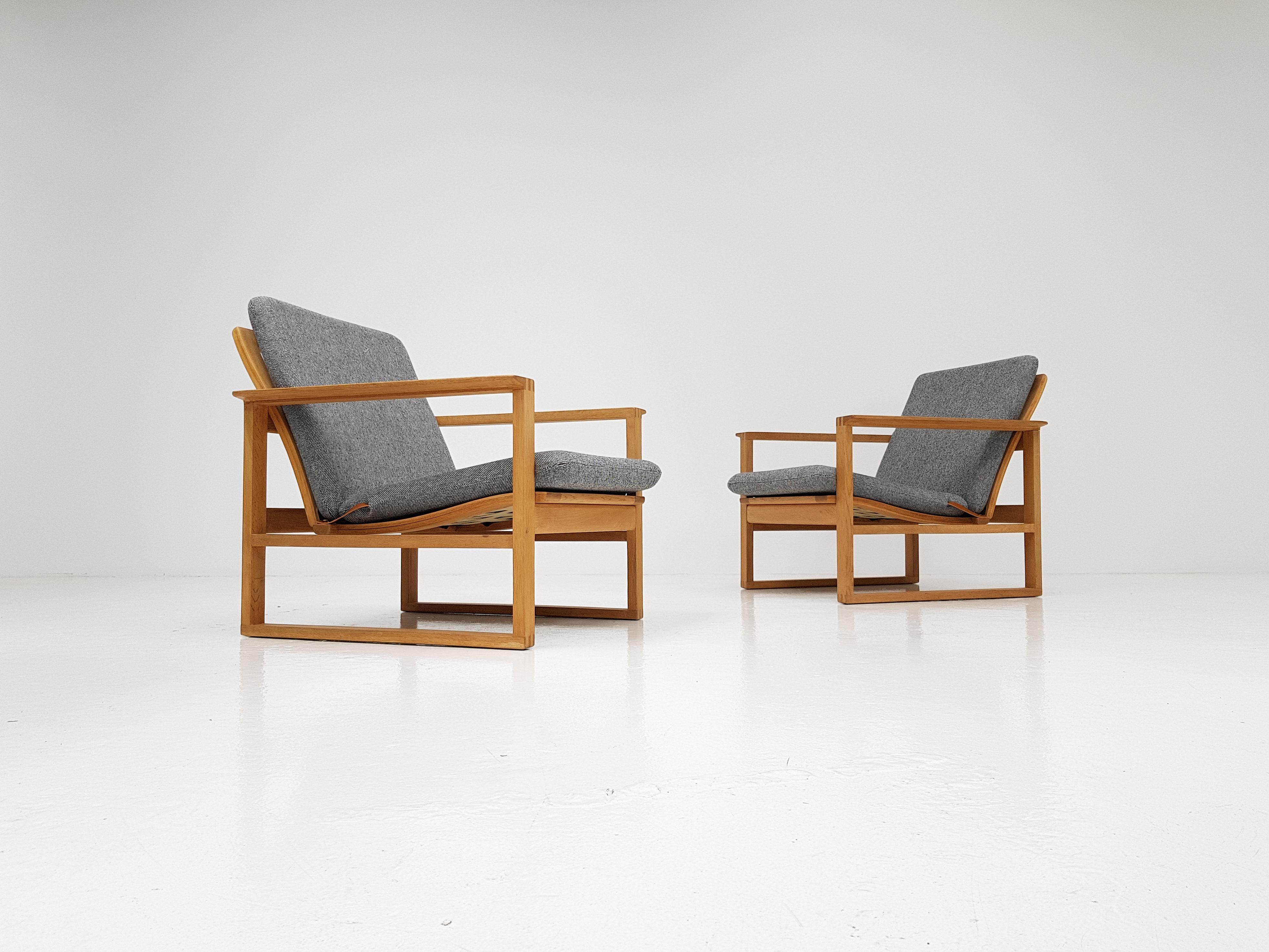 Mid-Century Modern Børge Mogensen Oak Lounge Sled Chairs Designed 1956 for Frederica Stolefabrik