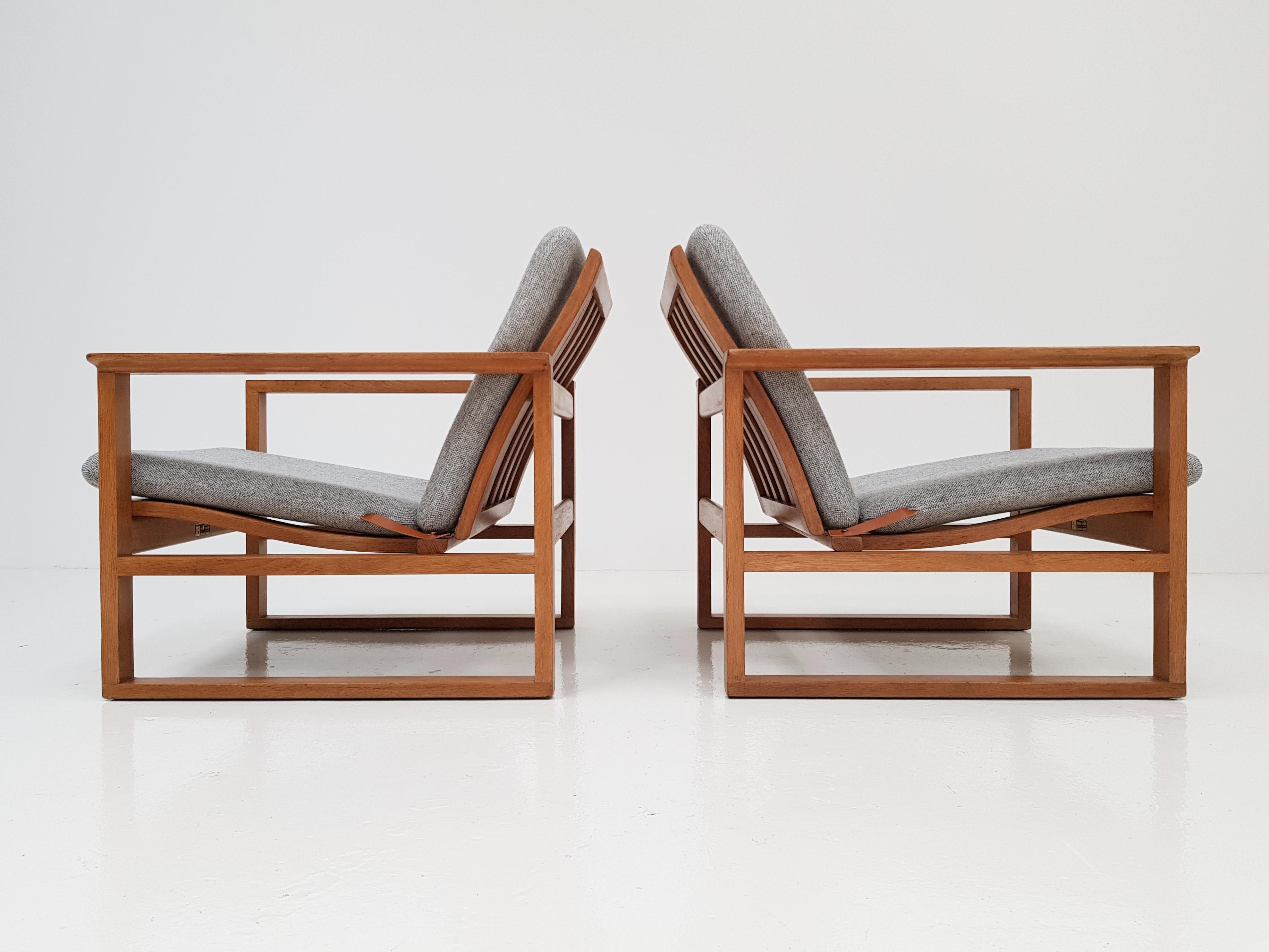 Danish Børge Mogensen Oak Lounge Sled Chairs Designed 1956 for Frederica Stolefabrik