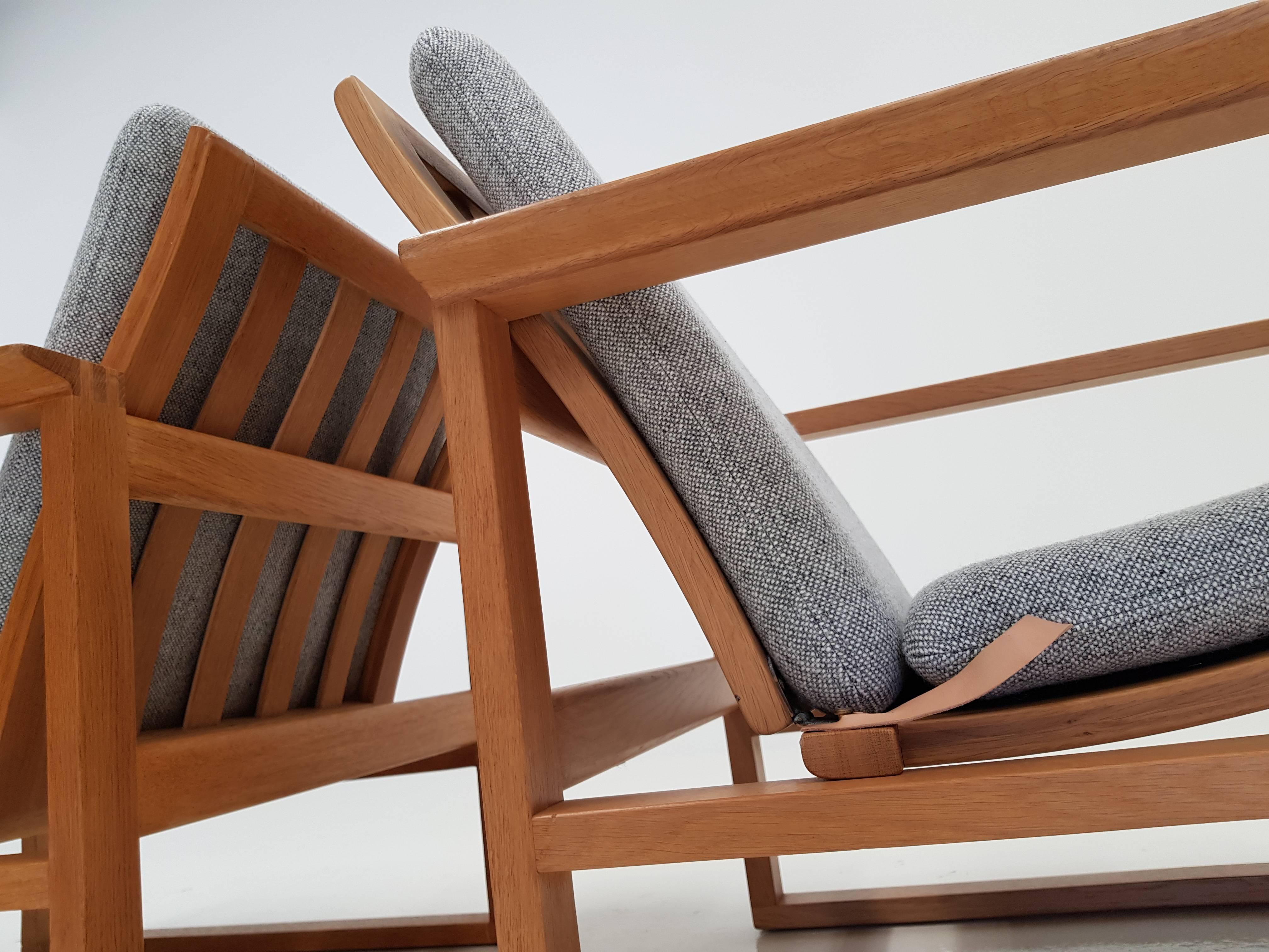 Børge Mogensen Oak Lounge Sled Chairs Designed 1956 for Frederica Stolefabrik 1