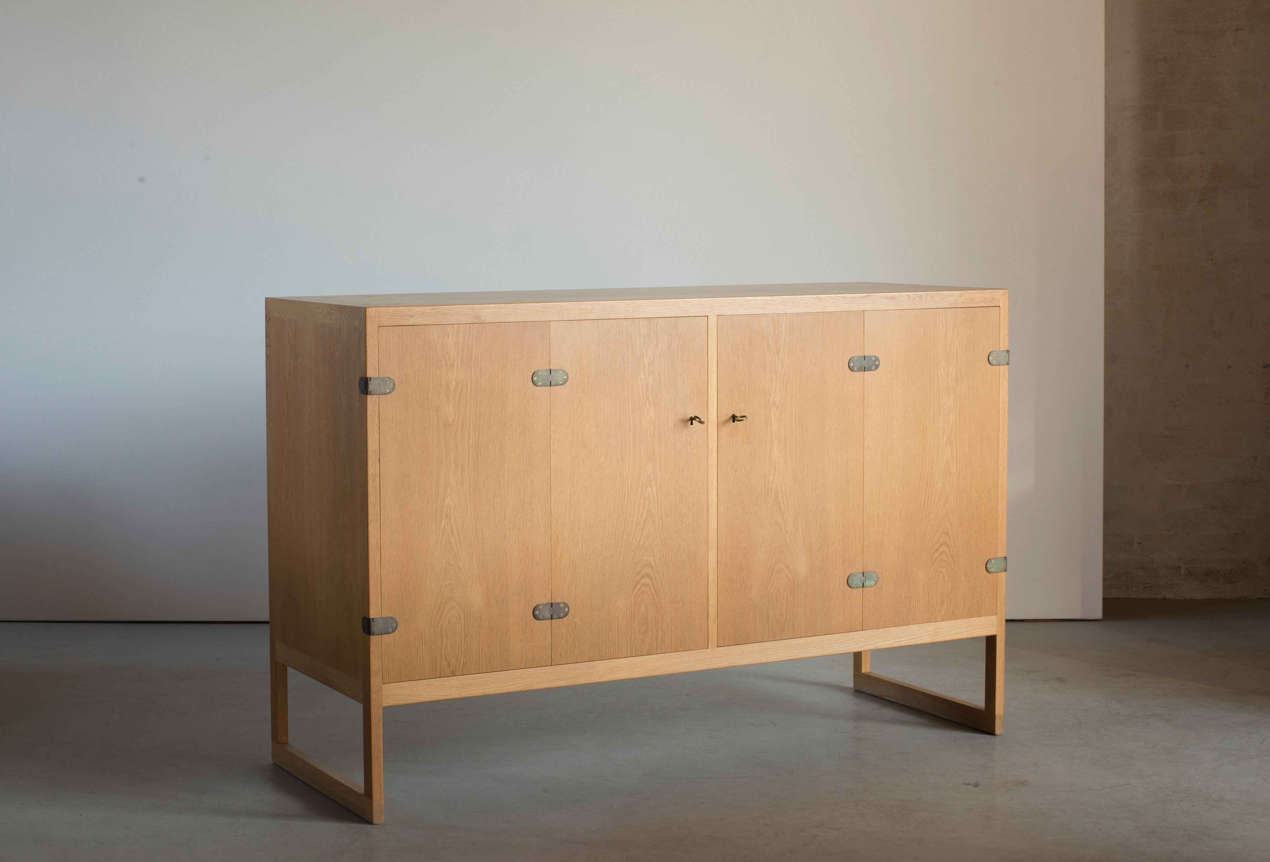 Børge Mogensen Oak Sideboard für P. Lauritzen & Son (20. Jahrhundert) im Angebot