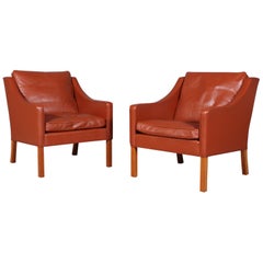 Børge Mogensen Pair of Lounge Chairs in Original Tan Leather, Model 2207