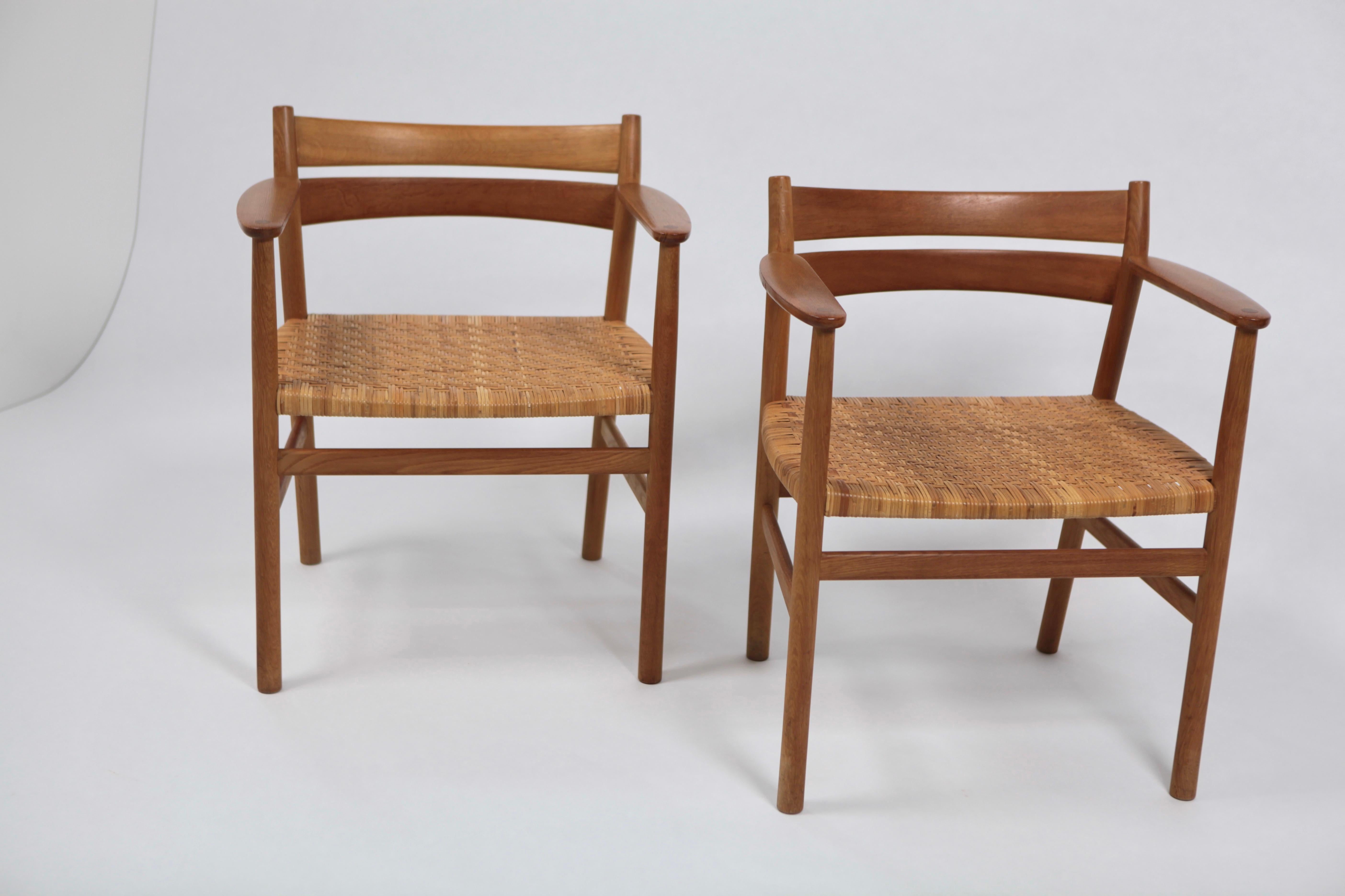 Børge Mogensen, Pair of Rare 'BM1' Armchairs in Oak and Cane, Sweden, 1960s For Sale 3