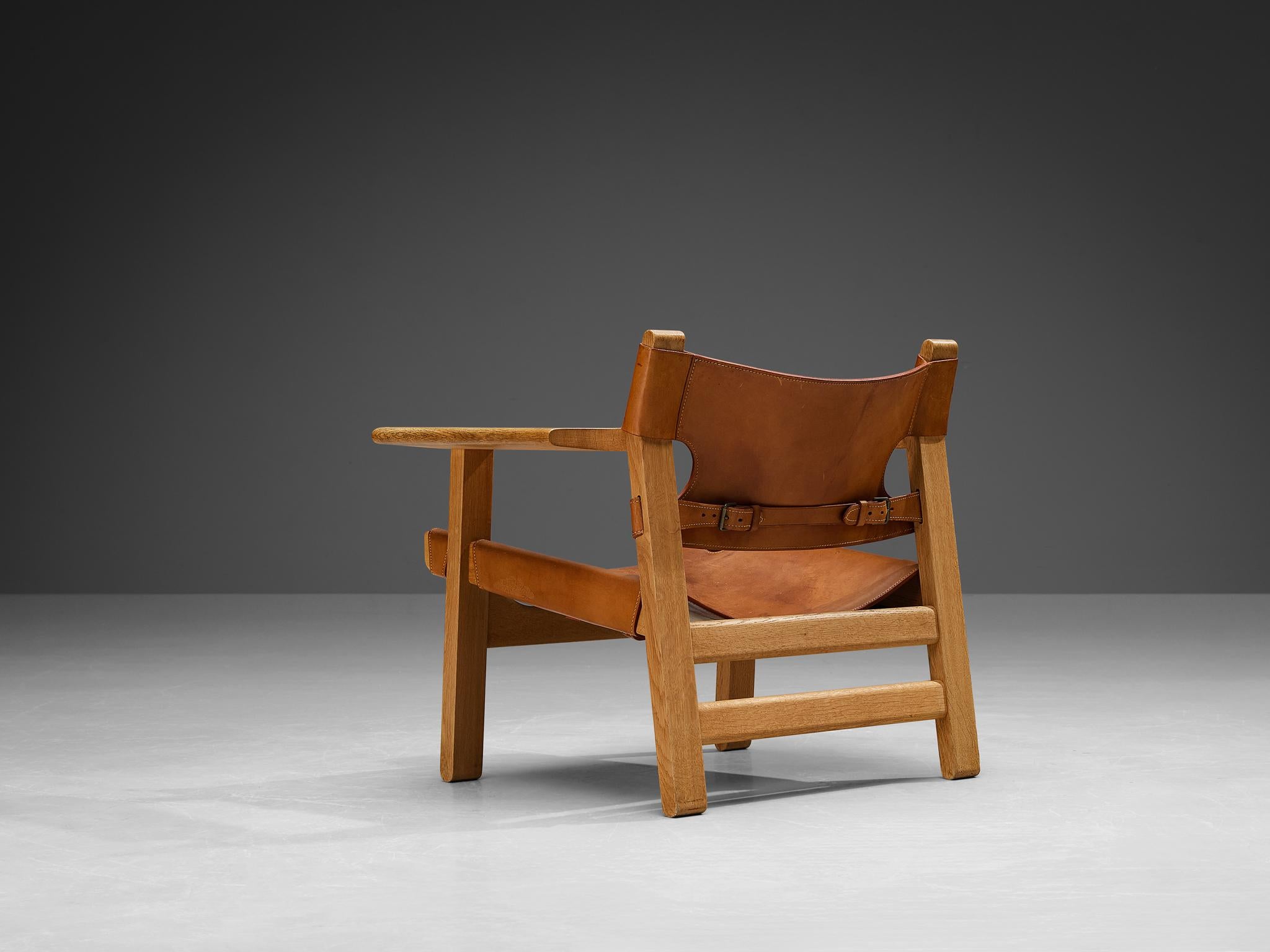 Børge Mogensen Pair of 'Spanish Chairs' in Oak and Cognac Leather In Good Condition In Waalwijk, NL