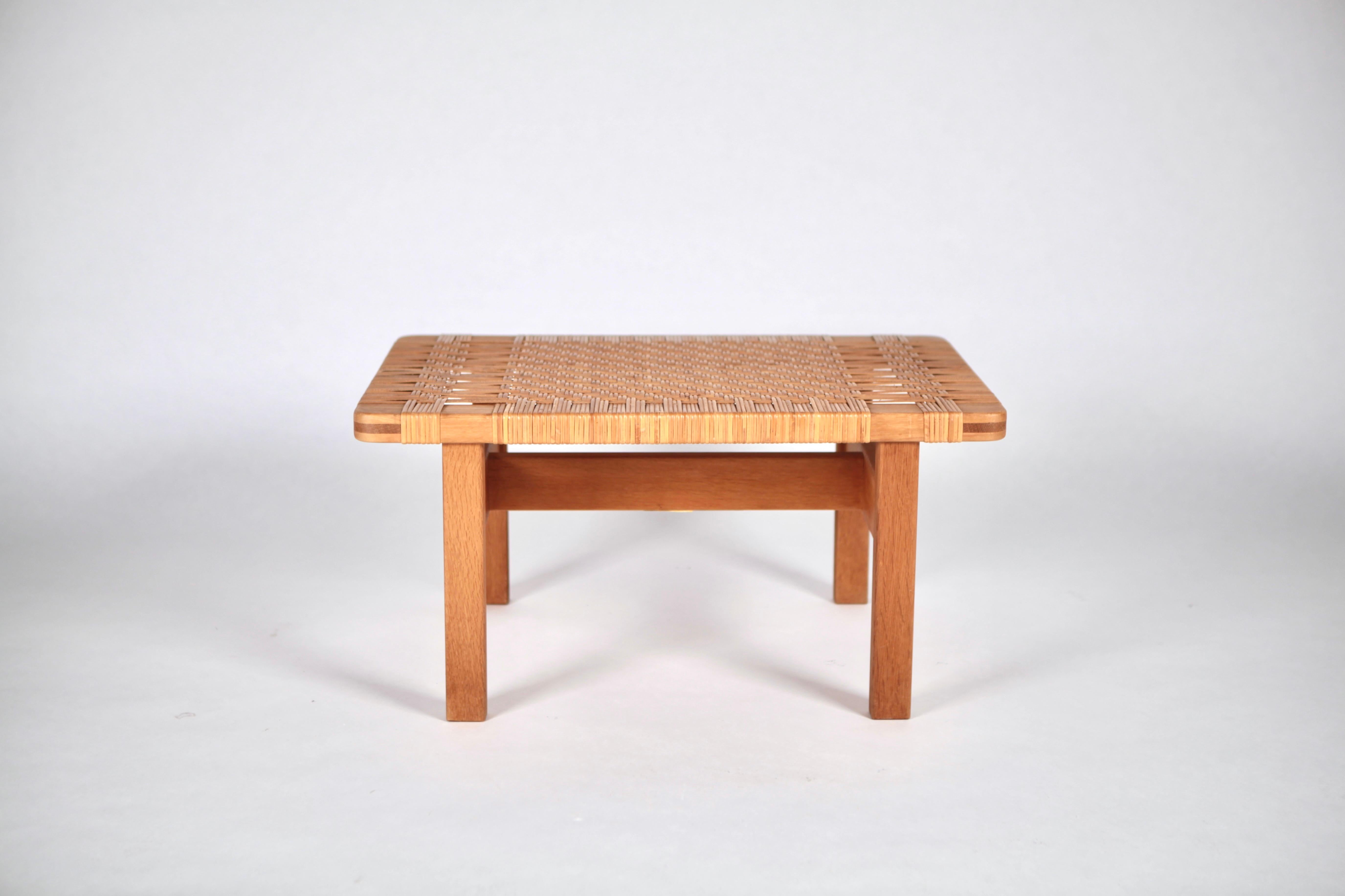 Børge Mogensen, Rare Bench / Coffee-Table, Model 5273, Sweden, 1950s 1
