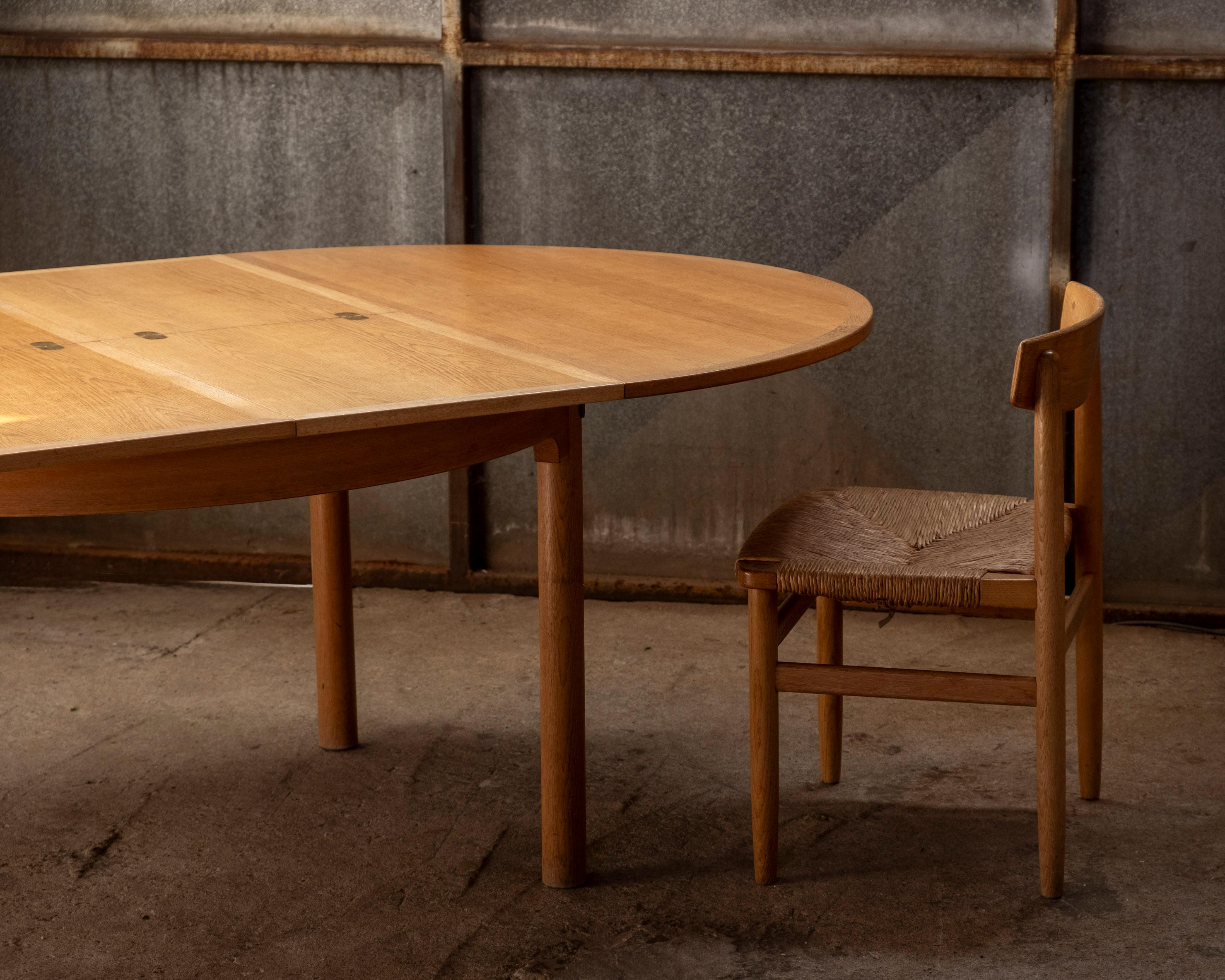 Børge Mogensen Øresund Dining Table in Oak, 1950s Sweden 3