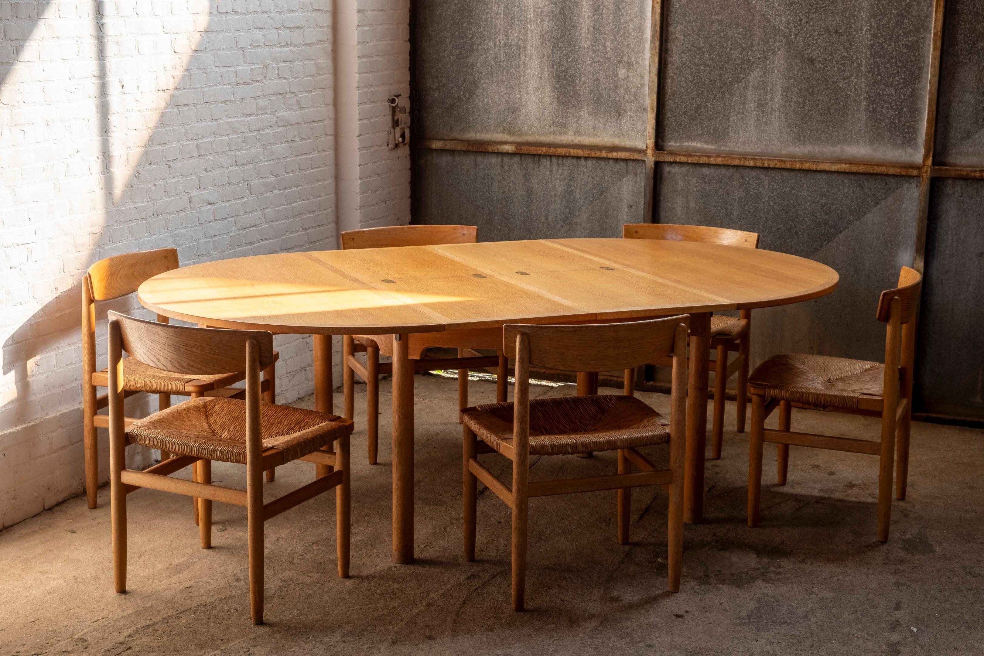 Børge Mogensen Øresund Dining Table in Oak, 1950s Sweden 4