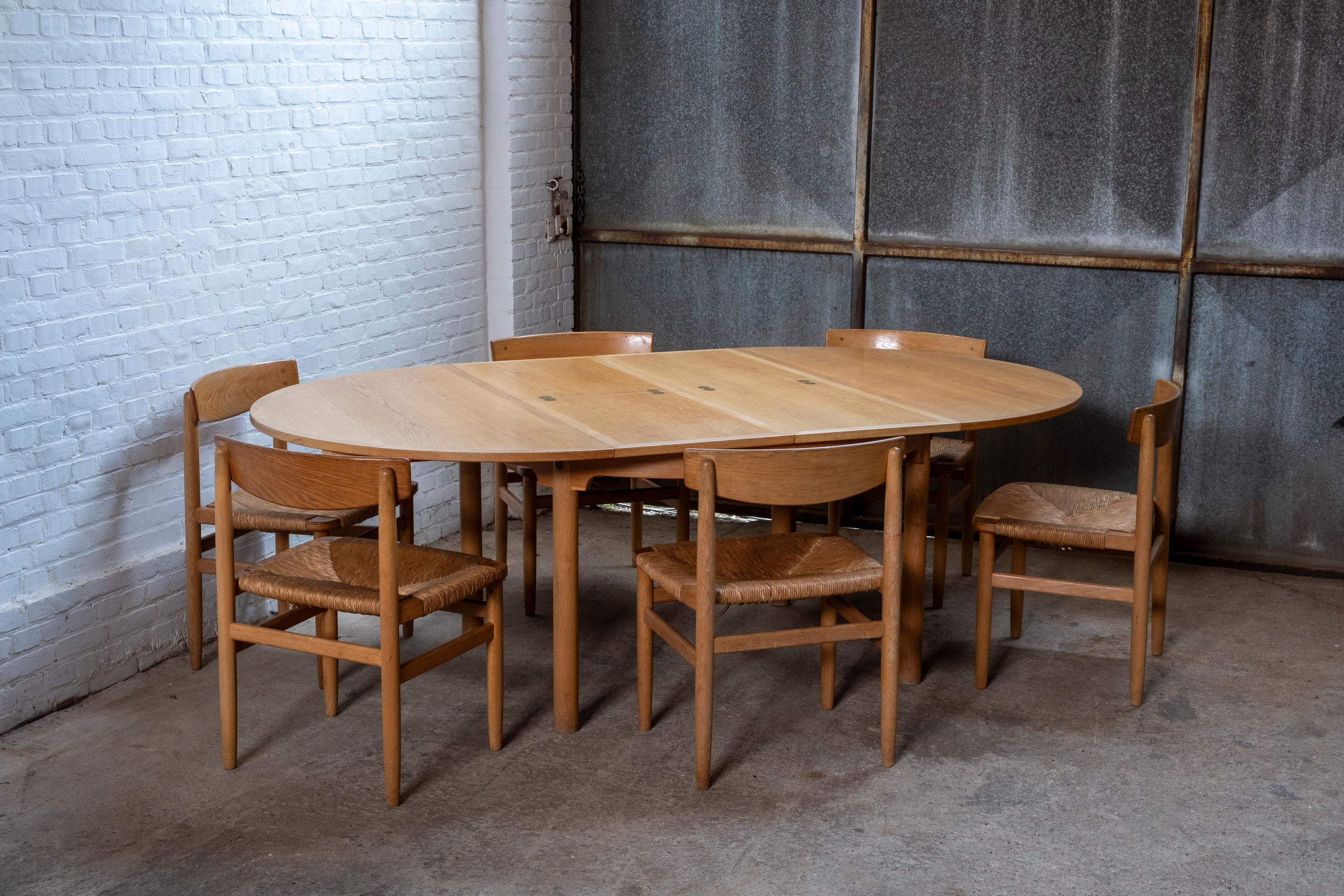 Børge Mogensen Øresund Dining Table in Oak, 1950s Sweden 5
