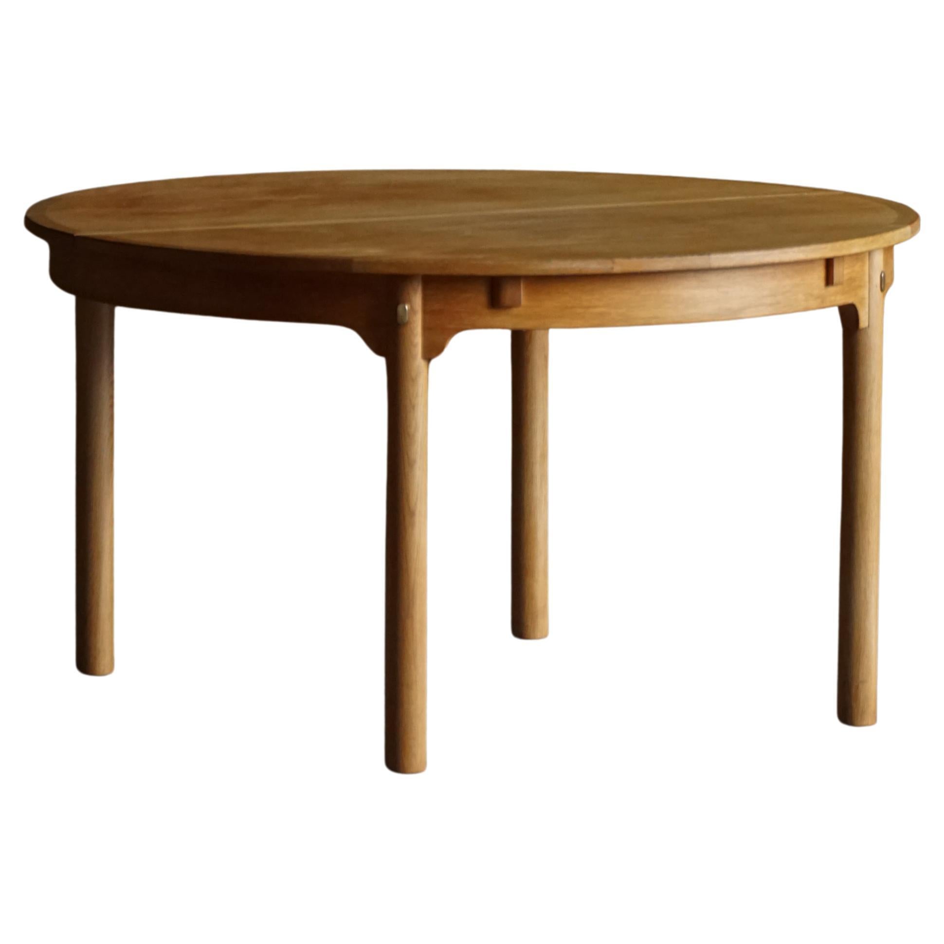 Børge Mogensen, "Øresund" Dining Table in Oak 
Brass, Mid Century Modern, 1950s For Sale