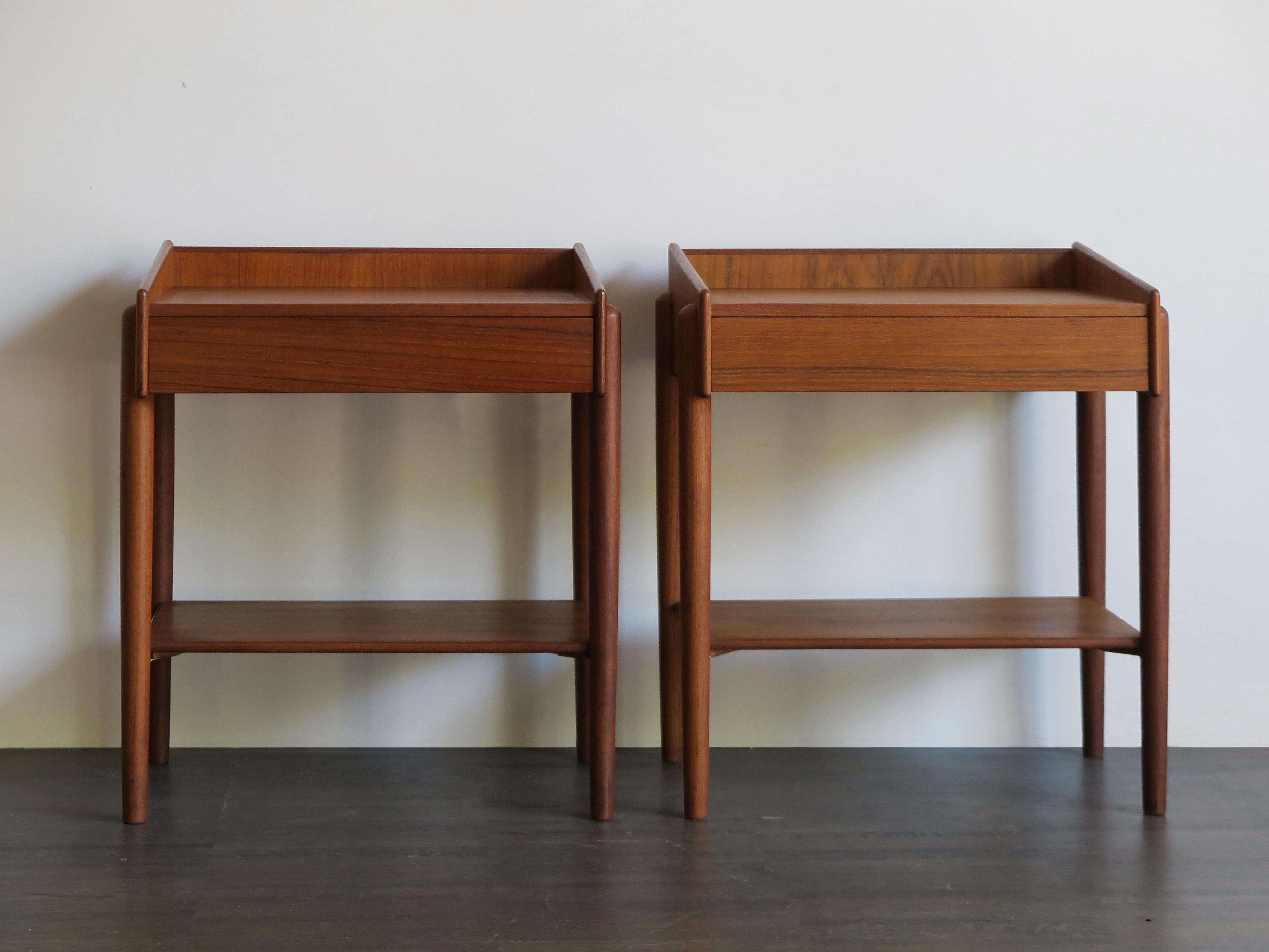 Set of two scandinavian Mid-Century Modern design teak bedside tables model 148 designed by Børge Mogensen and produced by Søborg Møbler in Denmark from 1950s
Measurements: width 47 cm - height 55 cm - depth 31.5 cm 

Please note that the item is