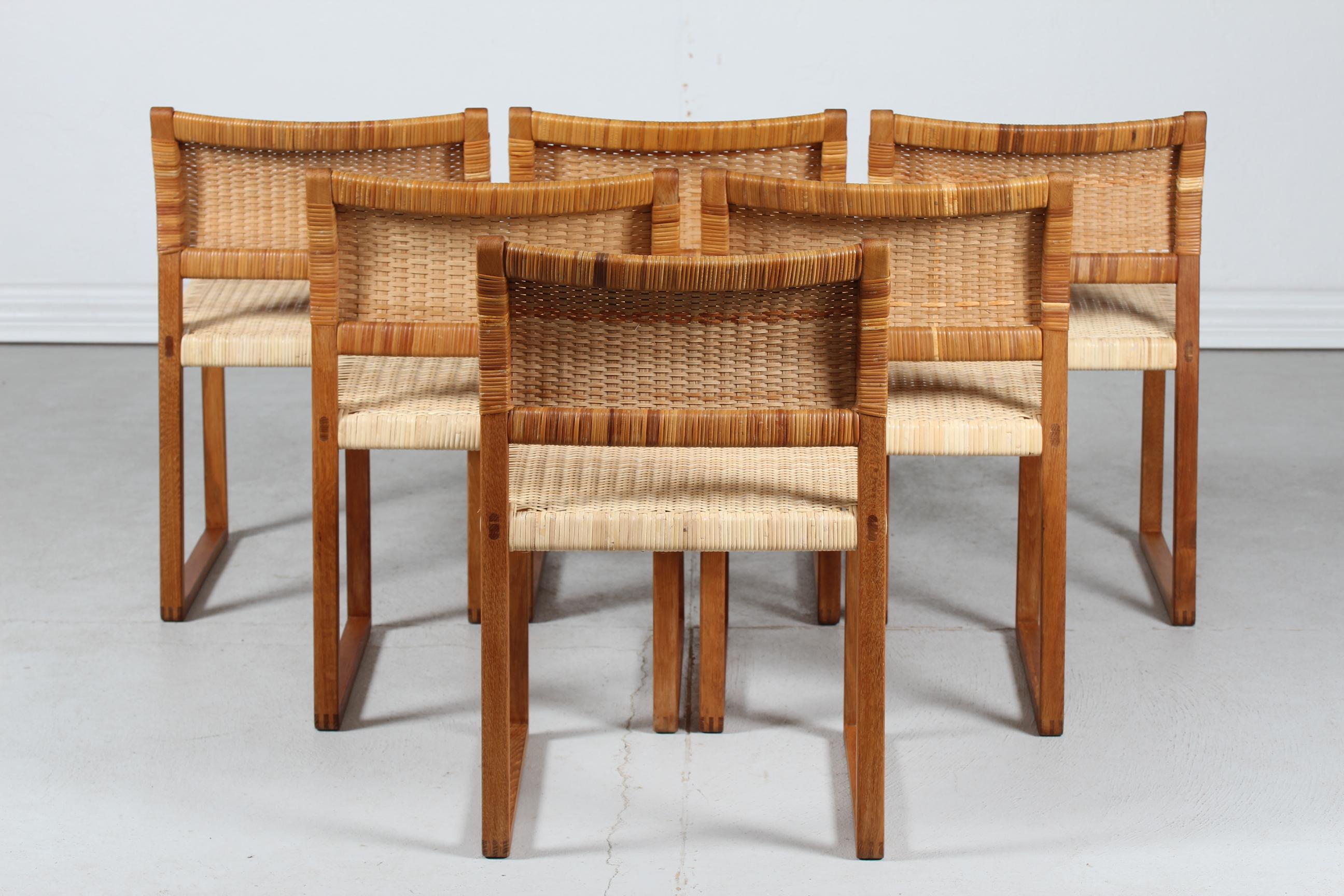 Cane Børge Mogensen Set of 6 Dining Chairs BM 61 by Fredericia Stolefabrik Denmark