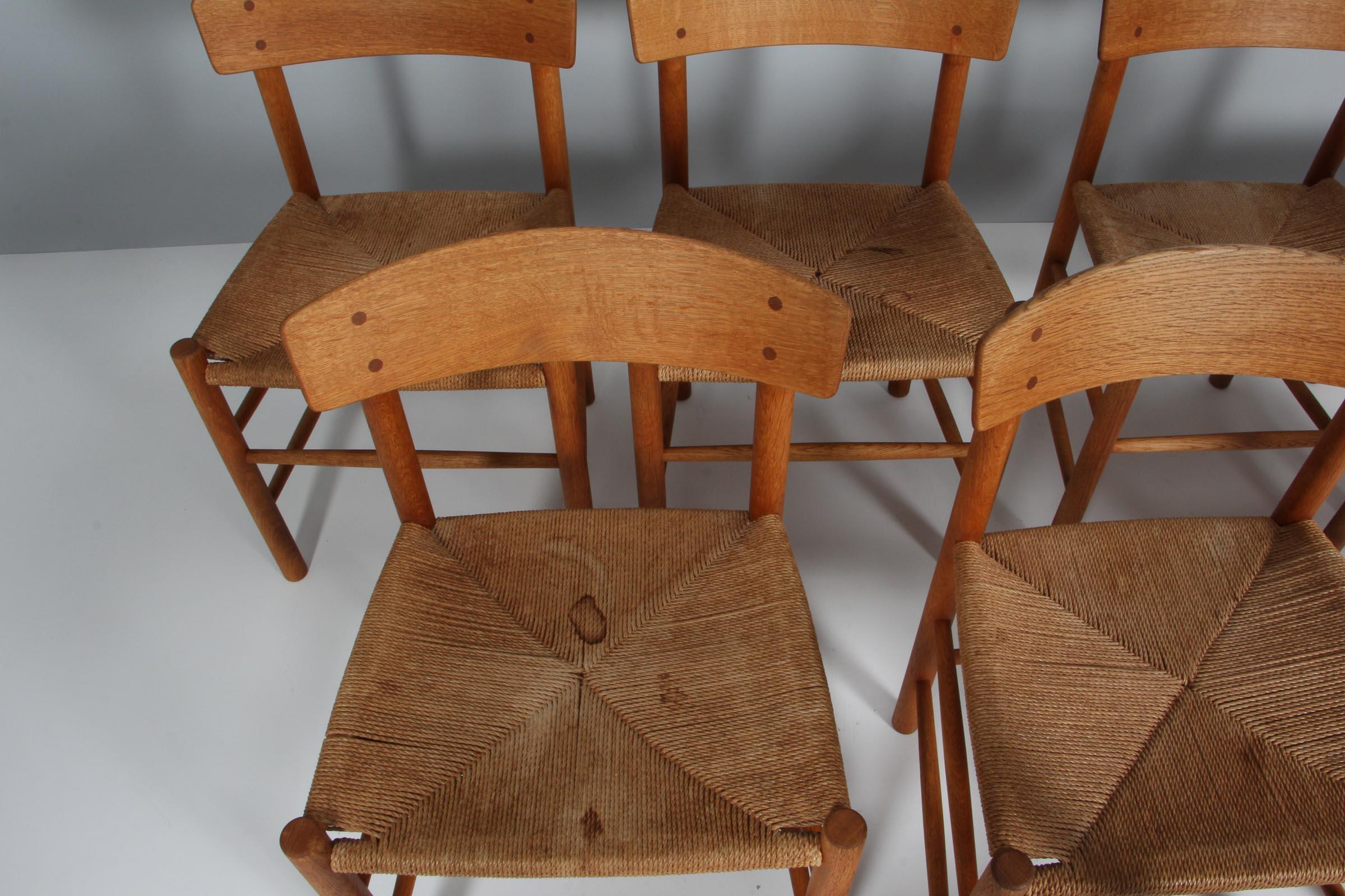 Late 20th Century Børge Mogensen Set of Eight Dining Chairs Model 'J39'