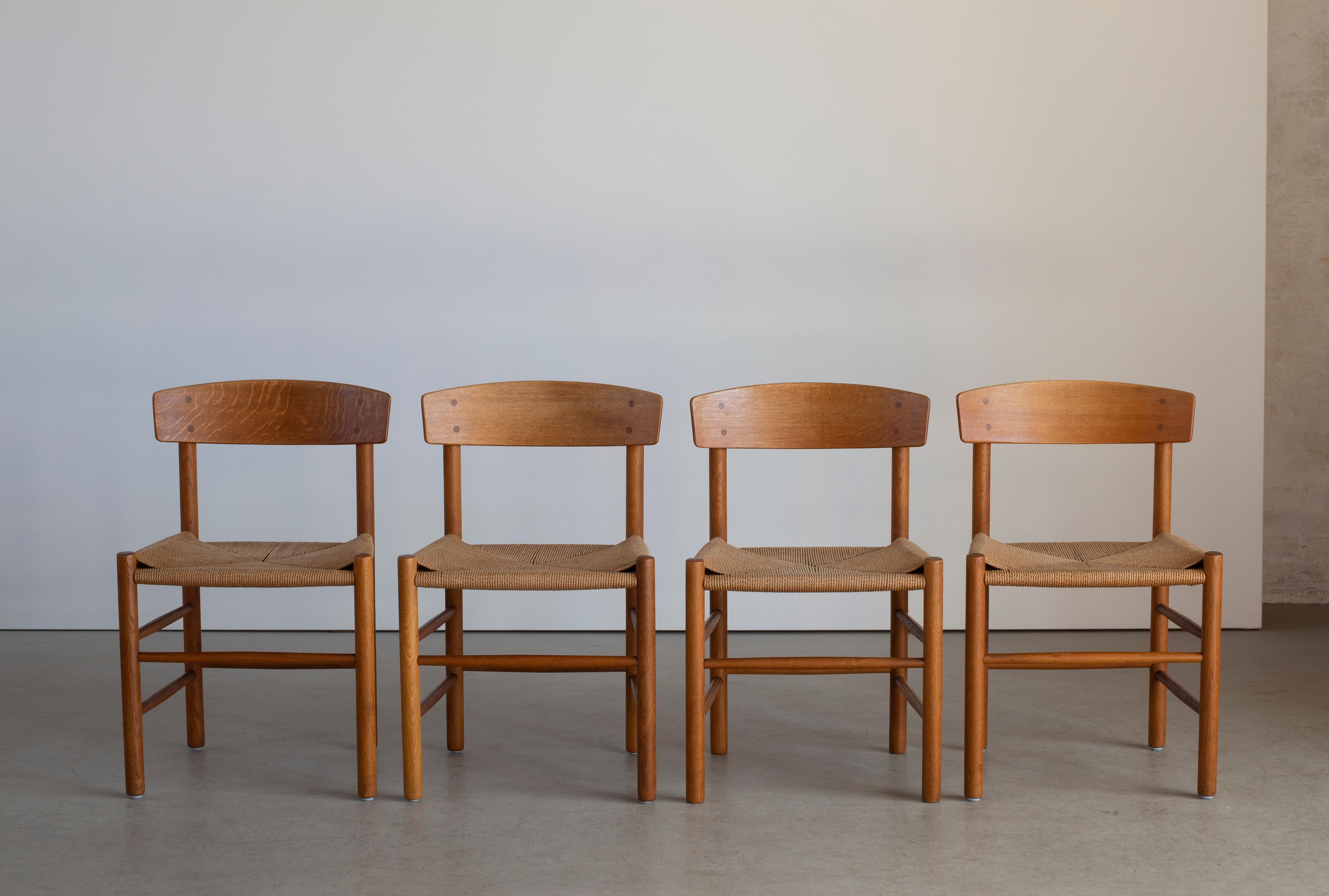 Scandinavian Modern Børge Mogensen Set of Four Chairs in Oak