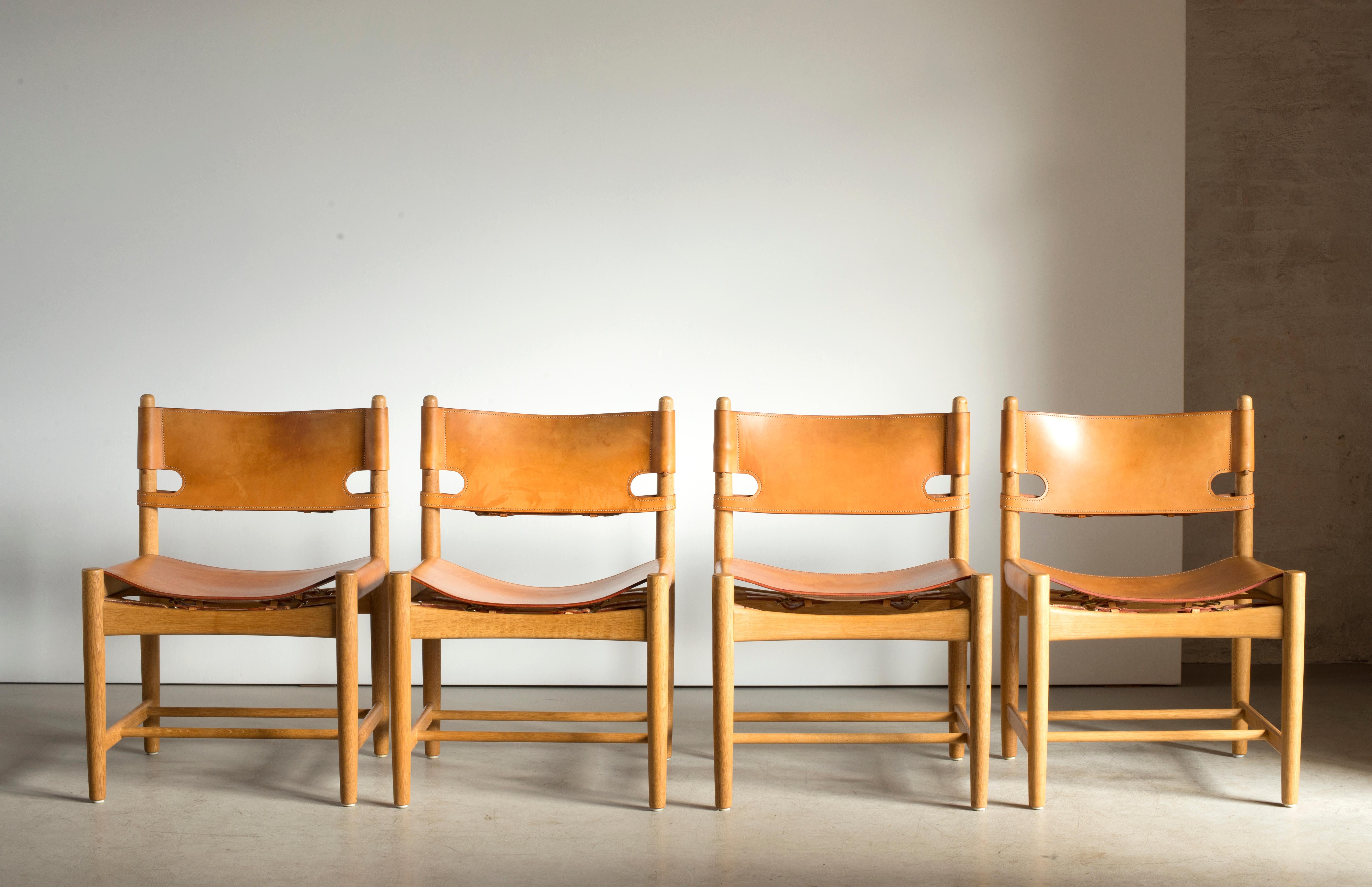 Scandinavian Modern Børge Mogensen Set of Four Dinning Chairs for Fredericia Furniture