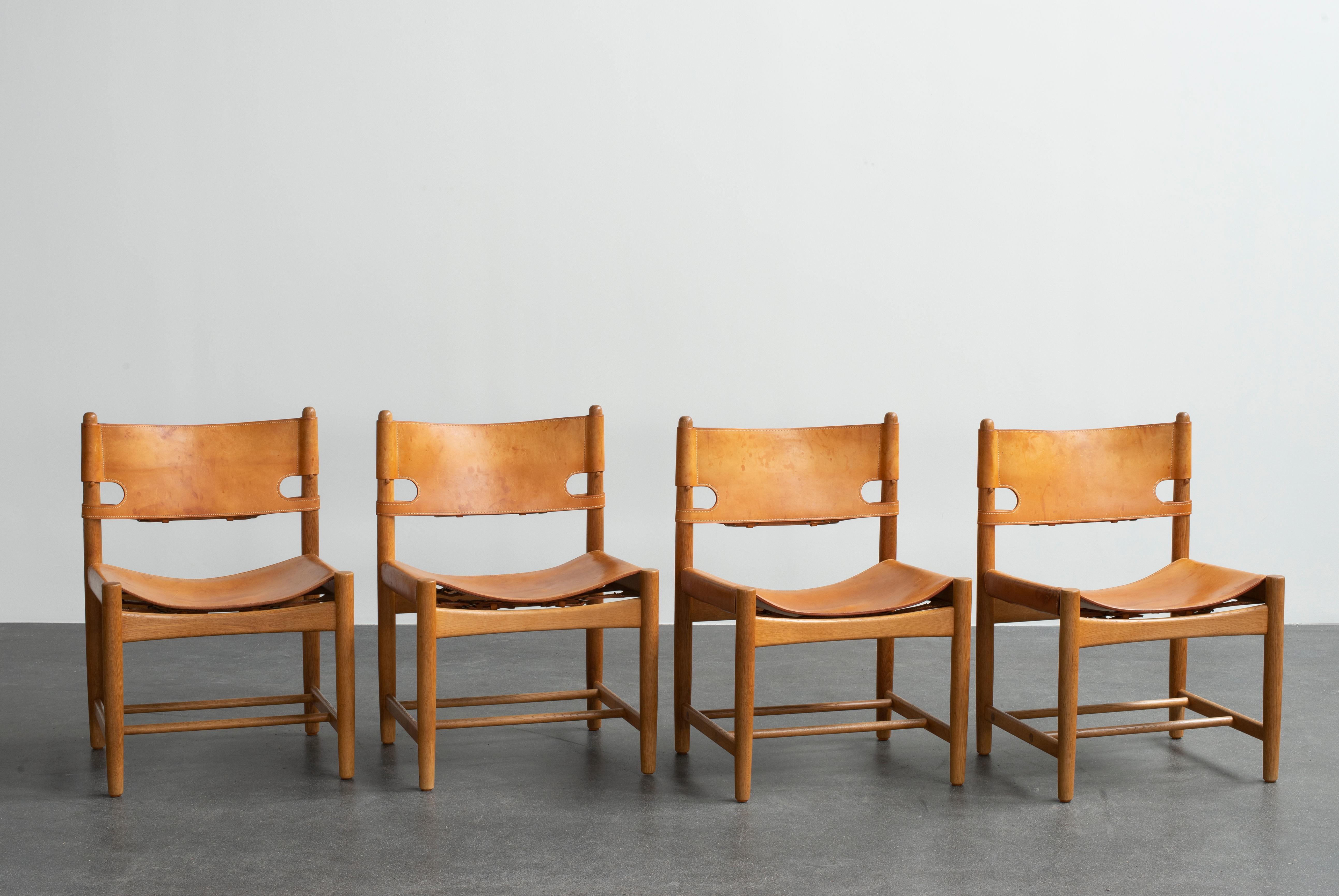 Scandinavian Modern Børge Mogensen Set of Four Dinning Chairs for Fredericia Furniture For Sale