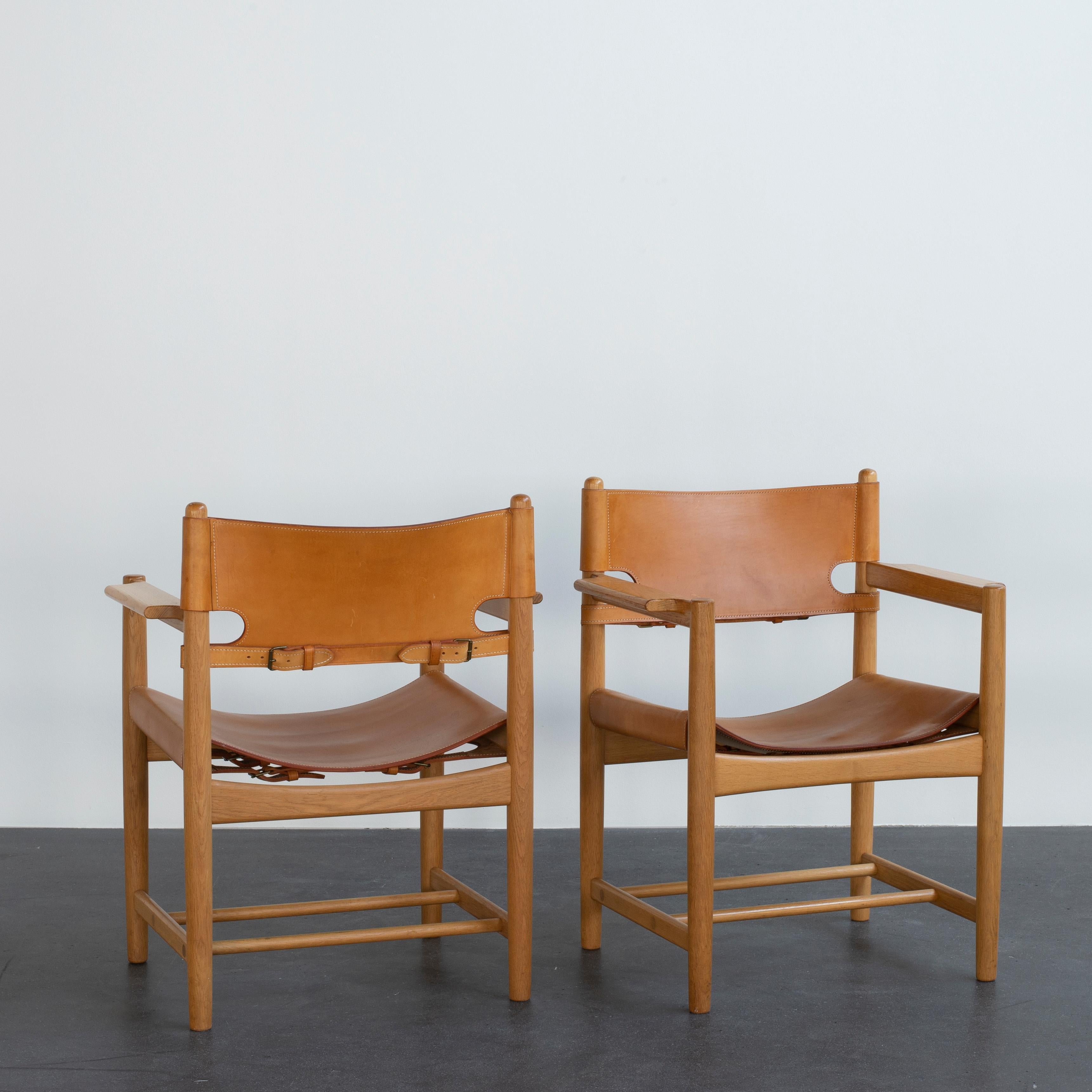 Lacquered Børge Mogensen Set of Six Dinning Chairs for Fredericia Furniture For Sale