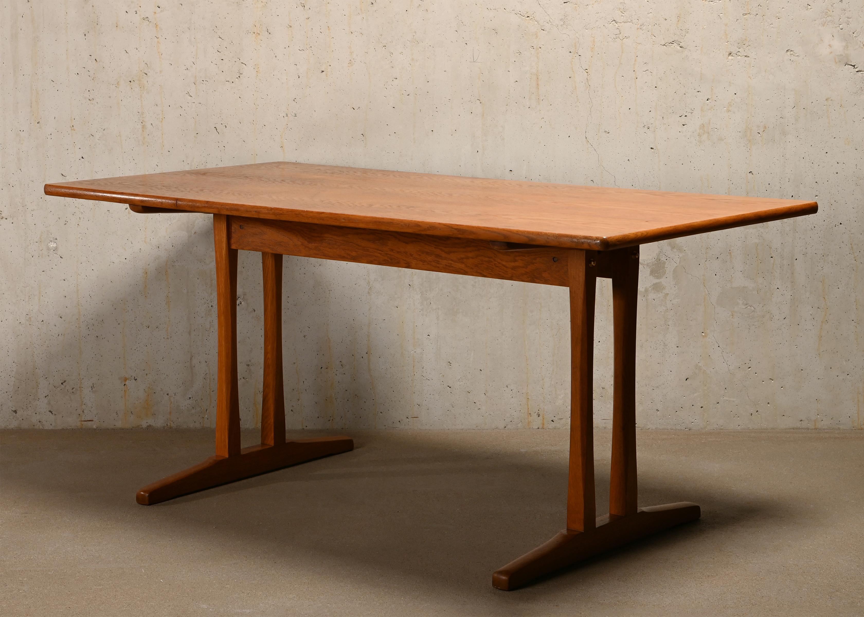 Børge Mogensen Shaker C18 solid Oak dining table / desk for FDB Møbler, Denmark In Good Condition In Amsterdam, NL