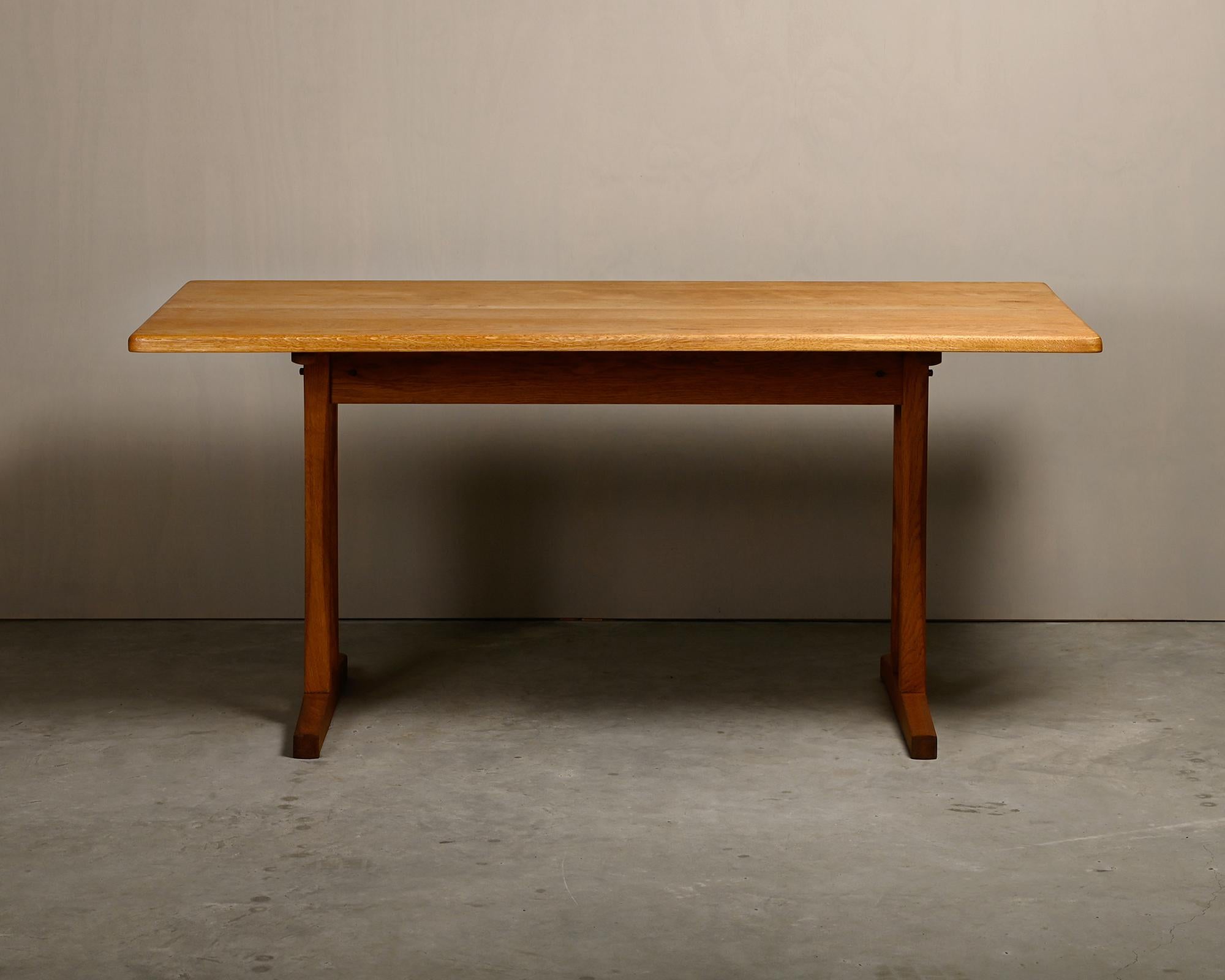 Børge Mogensen Shaker C18 solid Oak dining table / desk for FDB Møbler, Denmark In Good Condition In Amsterdam, NL
