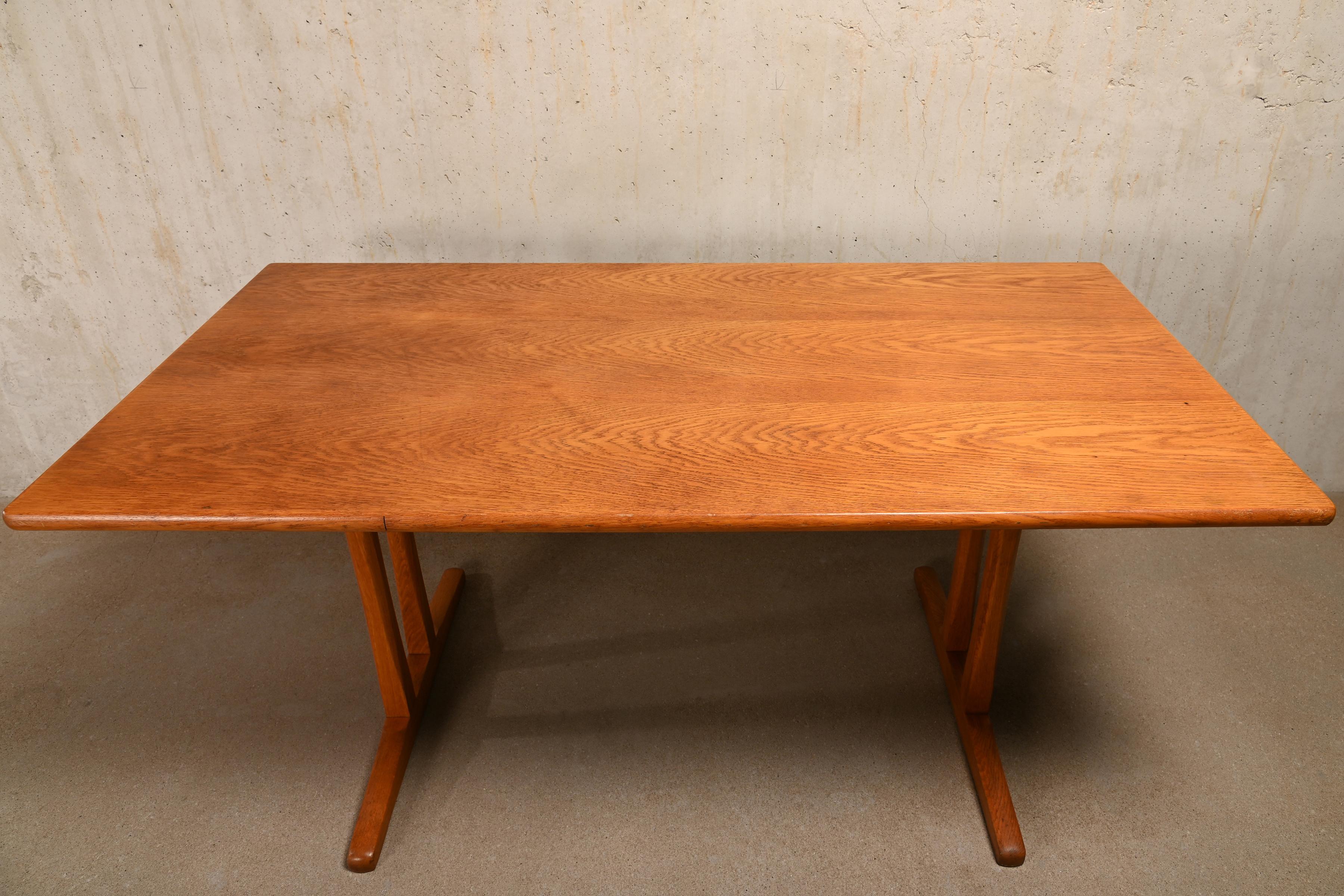 Mid-20th Century Børge Mogensen Shaker C18 solid Oak dining table / desk for FDB Møbler, Denmark