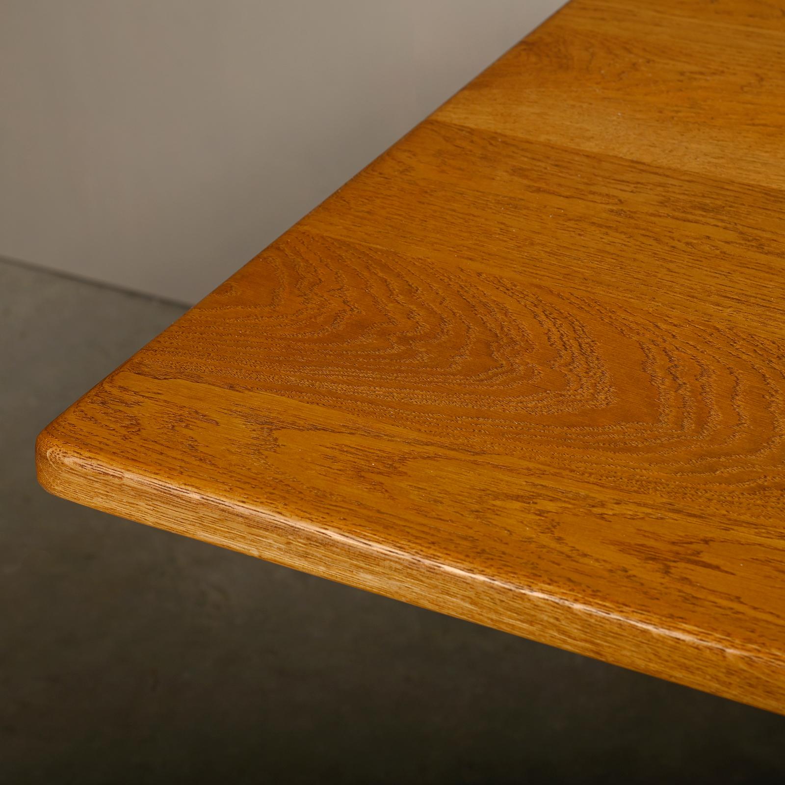 Brass Børge Mogensen Shaker C18 solid Oak dining table / desk for FDB Møbler, Denmark