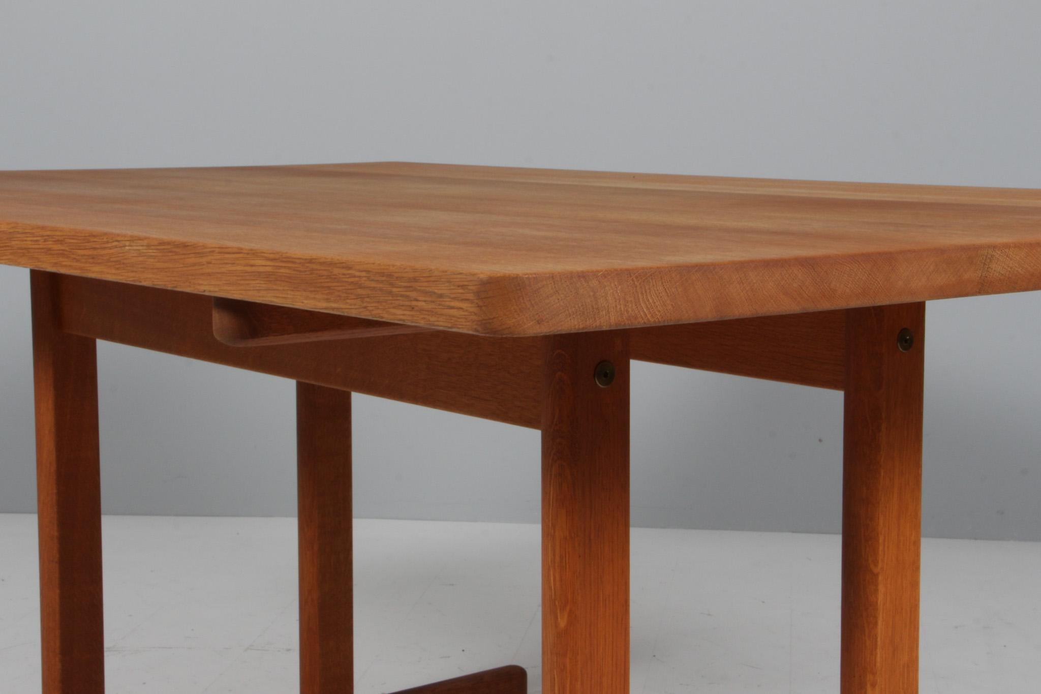 Scandinave moderne Table de salle à manger Shakers de Børge Mogensen, Fredericia, Danemark, Modèle 6286 en vente