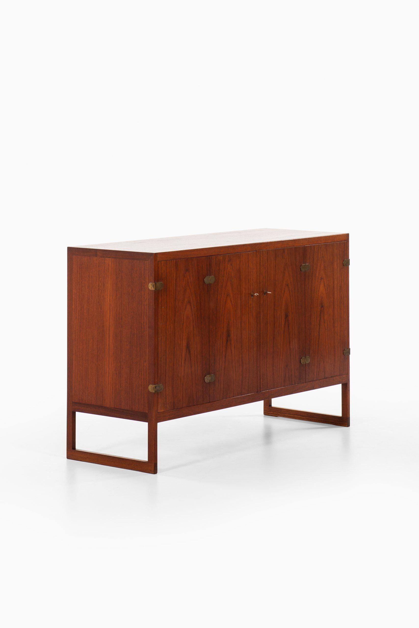 Børge Mogensen Sideboard BM57 Produced by P. Lauritsen & Søn in Denmark 1