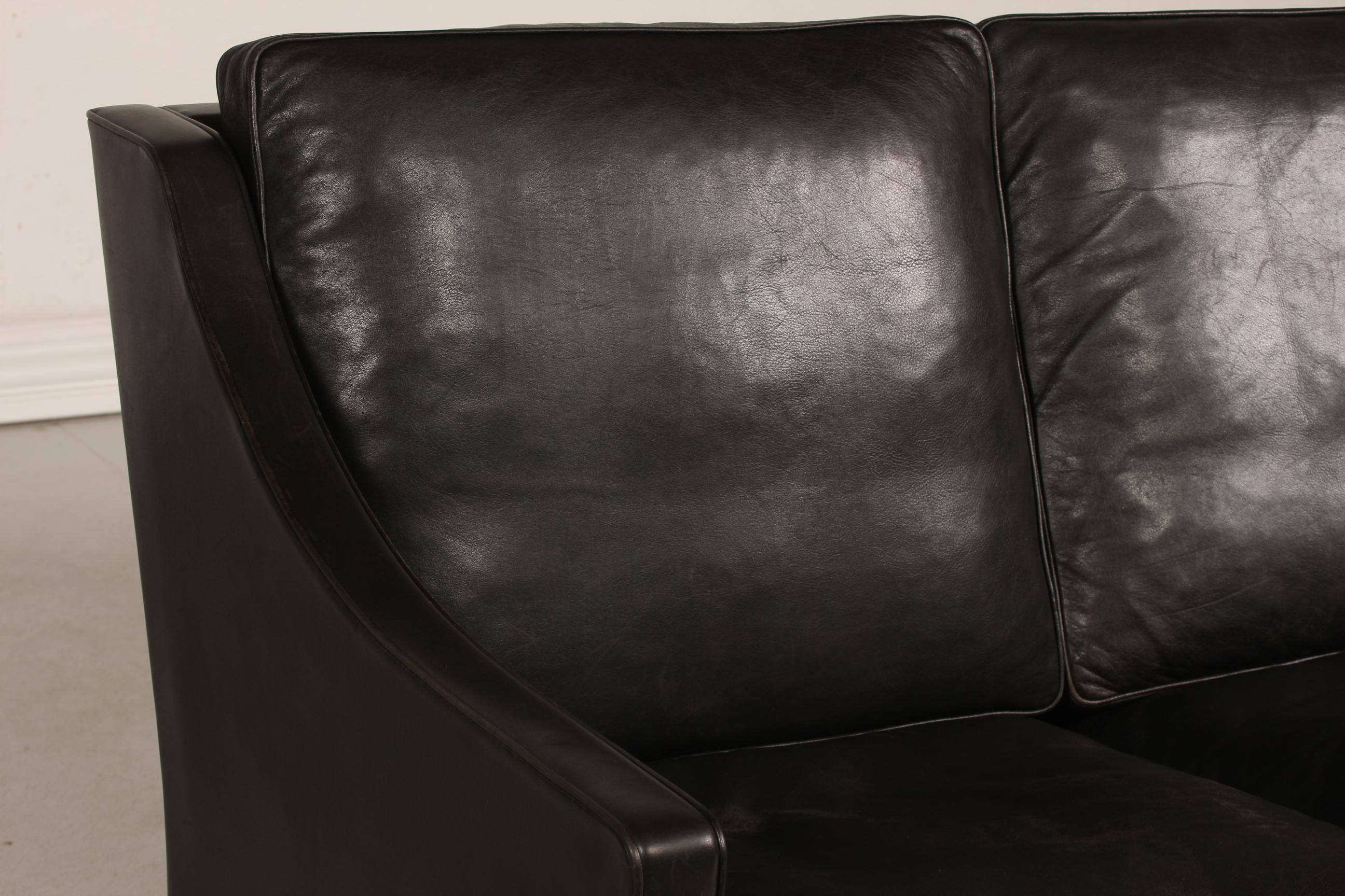 Børge Mogensen Sofa 2208 mit schwarzem Leder von Fredericia Furniture, Dänemark (Moderne der Mitte des Jahrhunderts) im Angebot
