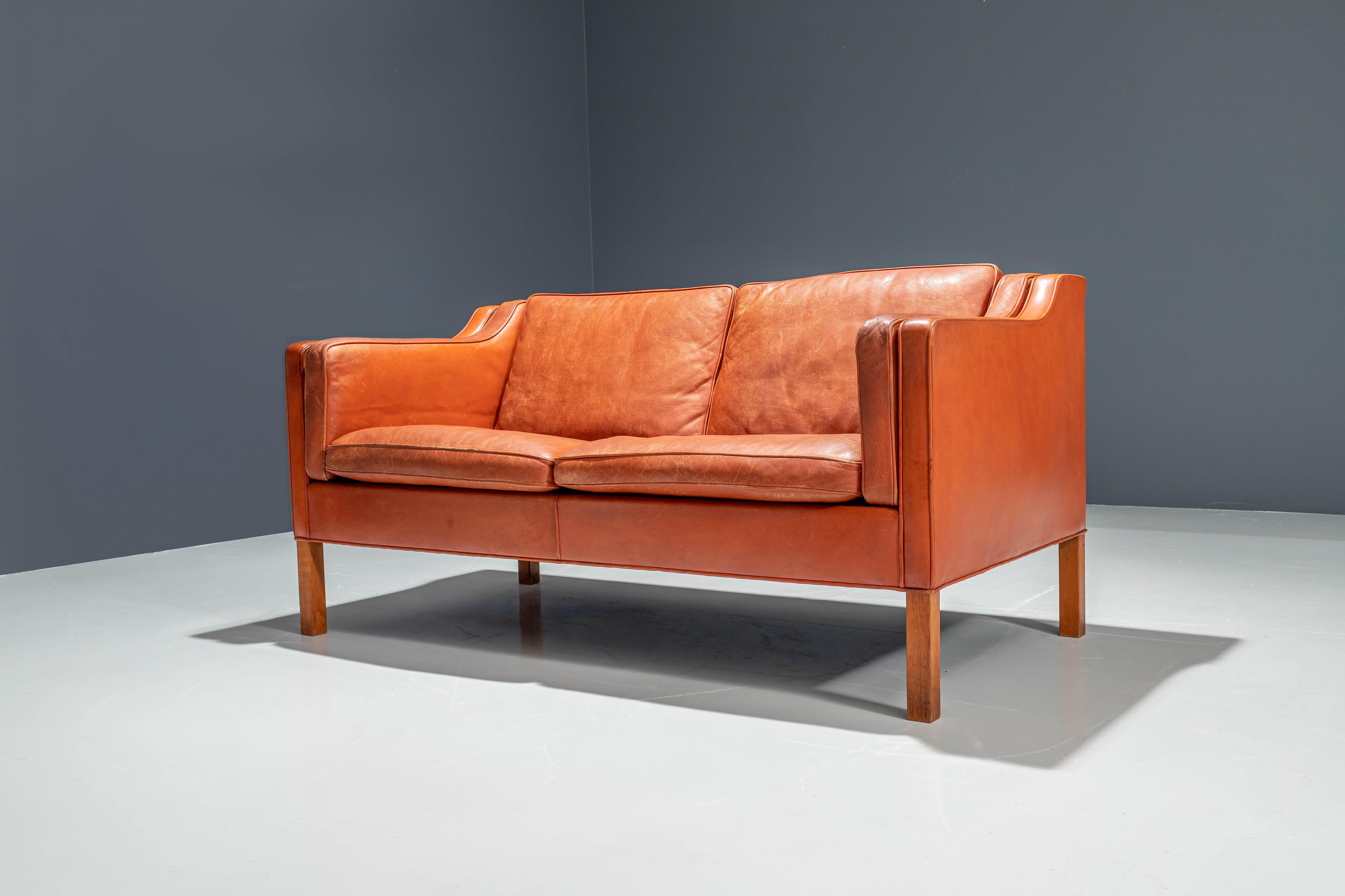 Mid-Century Modern Børge Mogensen Sofa 2212 in Brick-Coloured Brown Leather and Oak, Denmark 1960's