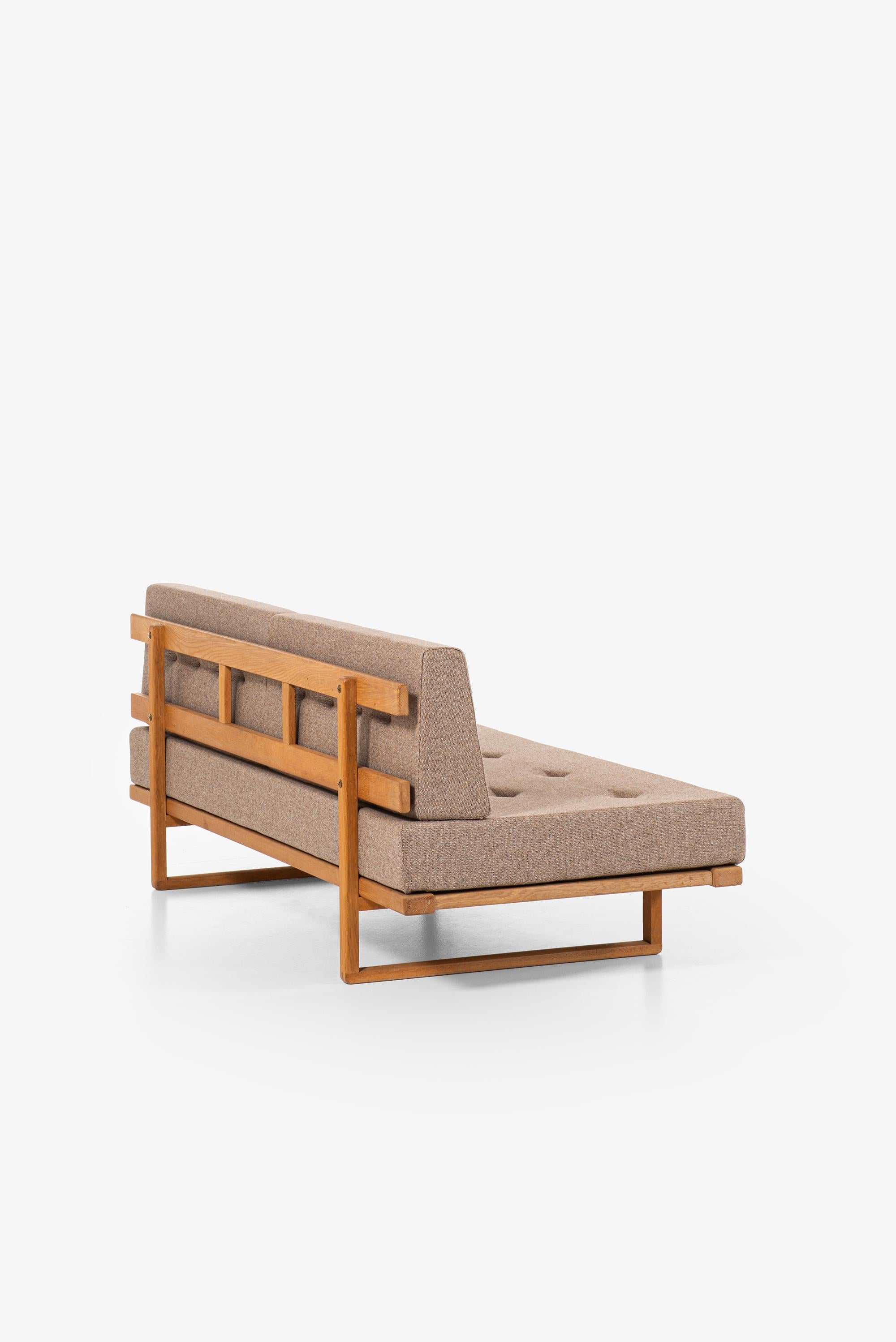 Mid-20th Century Børge Mogensen Sofa / Daybed Model 4311/4312 by Fredericia in Denmark For Sale