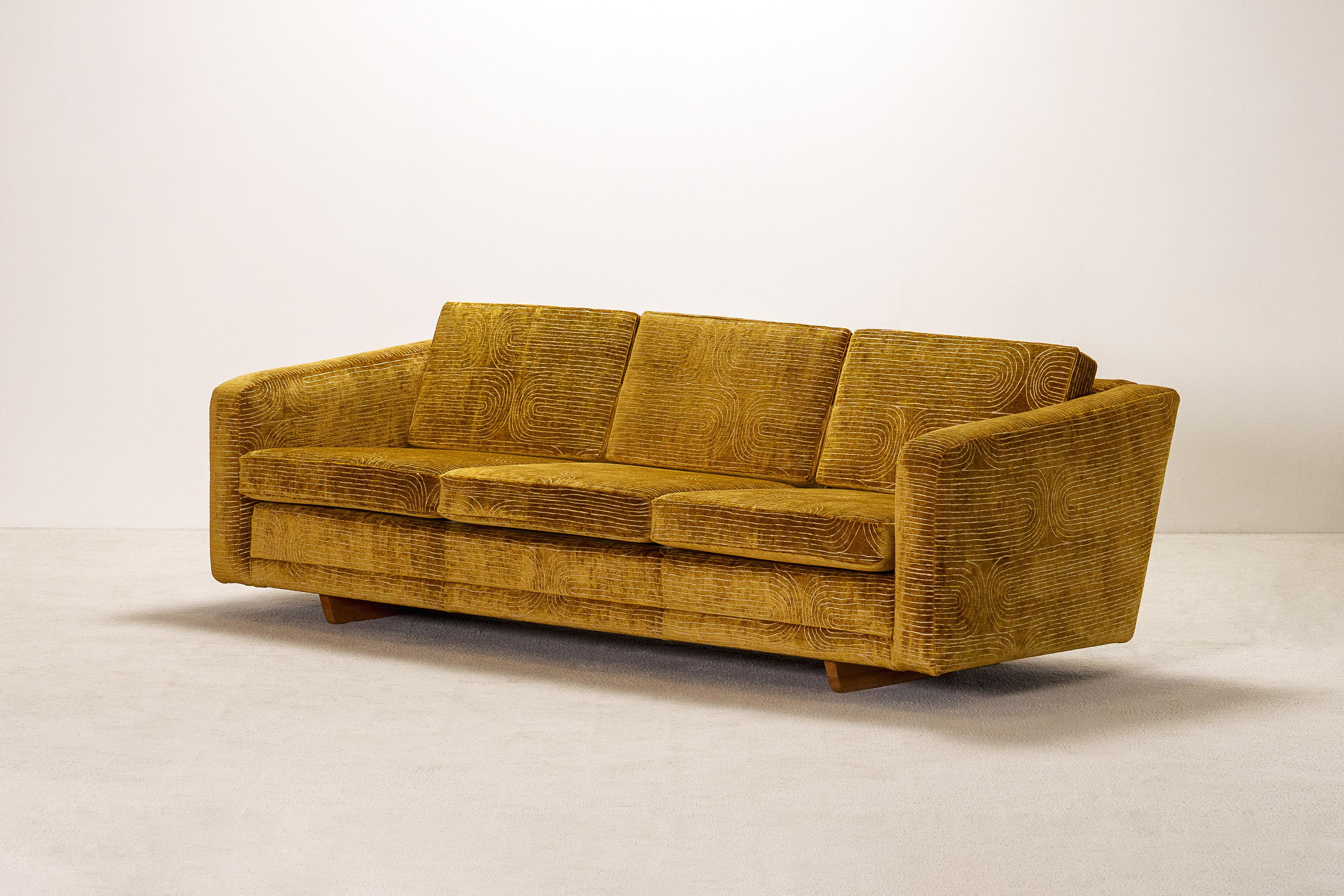 Børge Mogensen Sofa für Fredericia Stolefabrik. Neue Polsterung. 1958. (Mitte des 20. Jahrhunderts) im Angebot