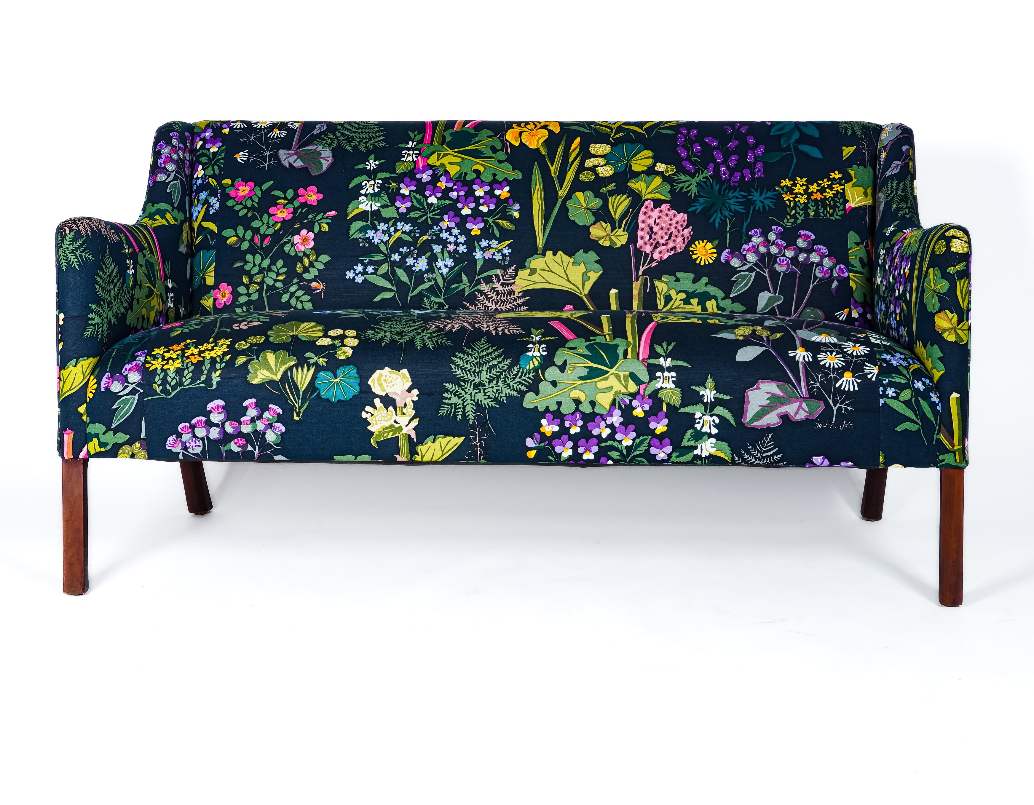 Børge Mogensen Sofa in Swedish Textile For Sale 3