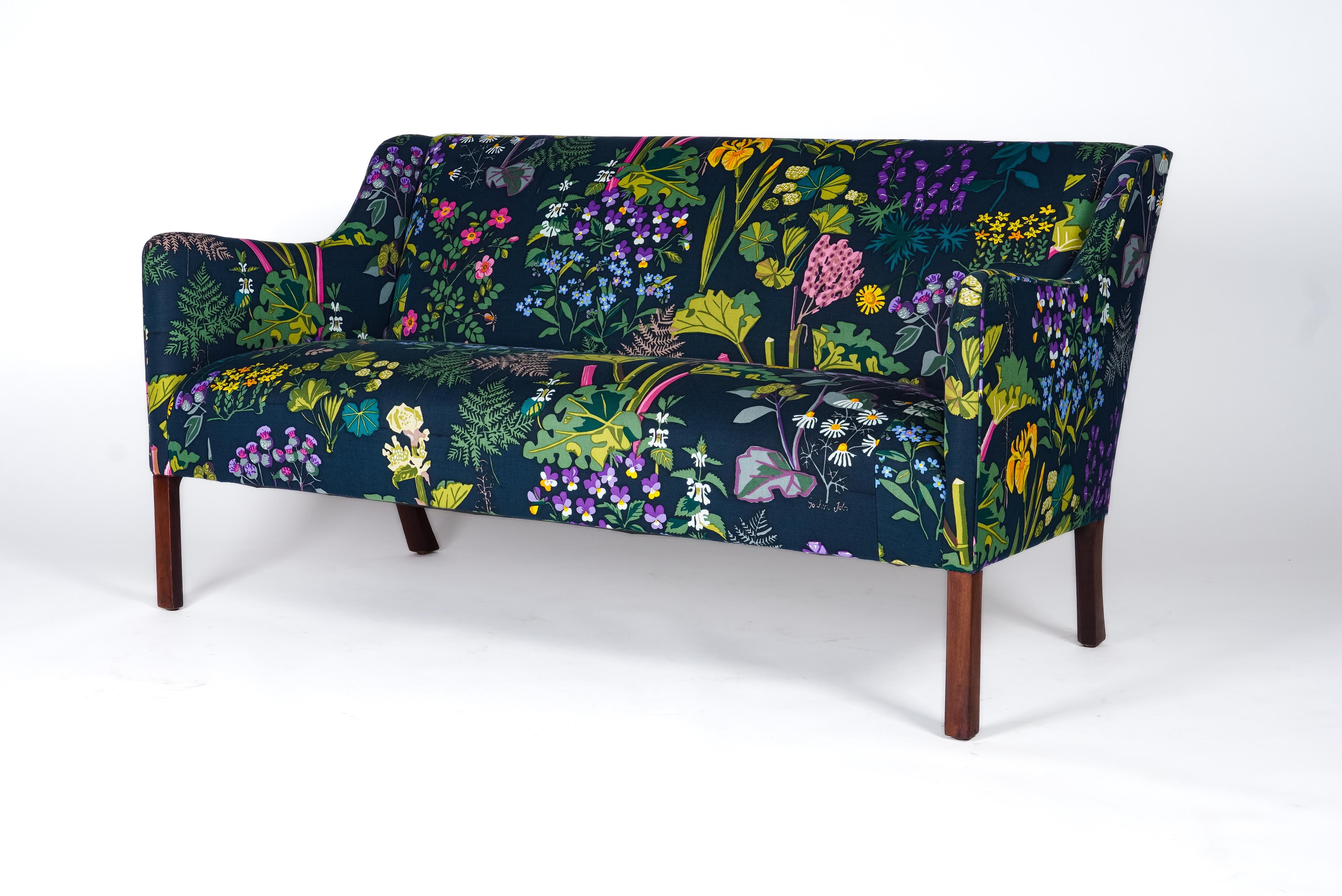 Børge Mogensen Sofa in Swedish Textile For Sale 1
