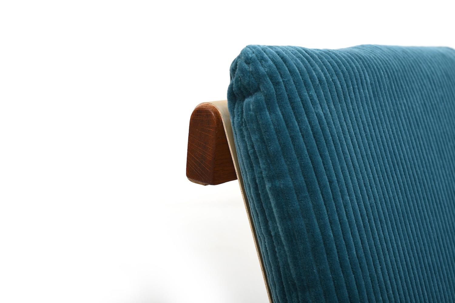 Børge Mogensen Sofa Model 211 New Upholstered For Sale 6