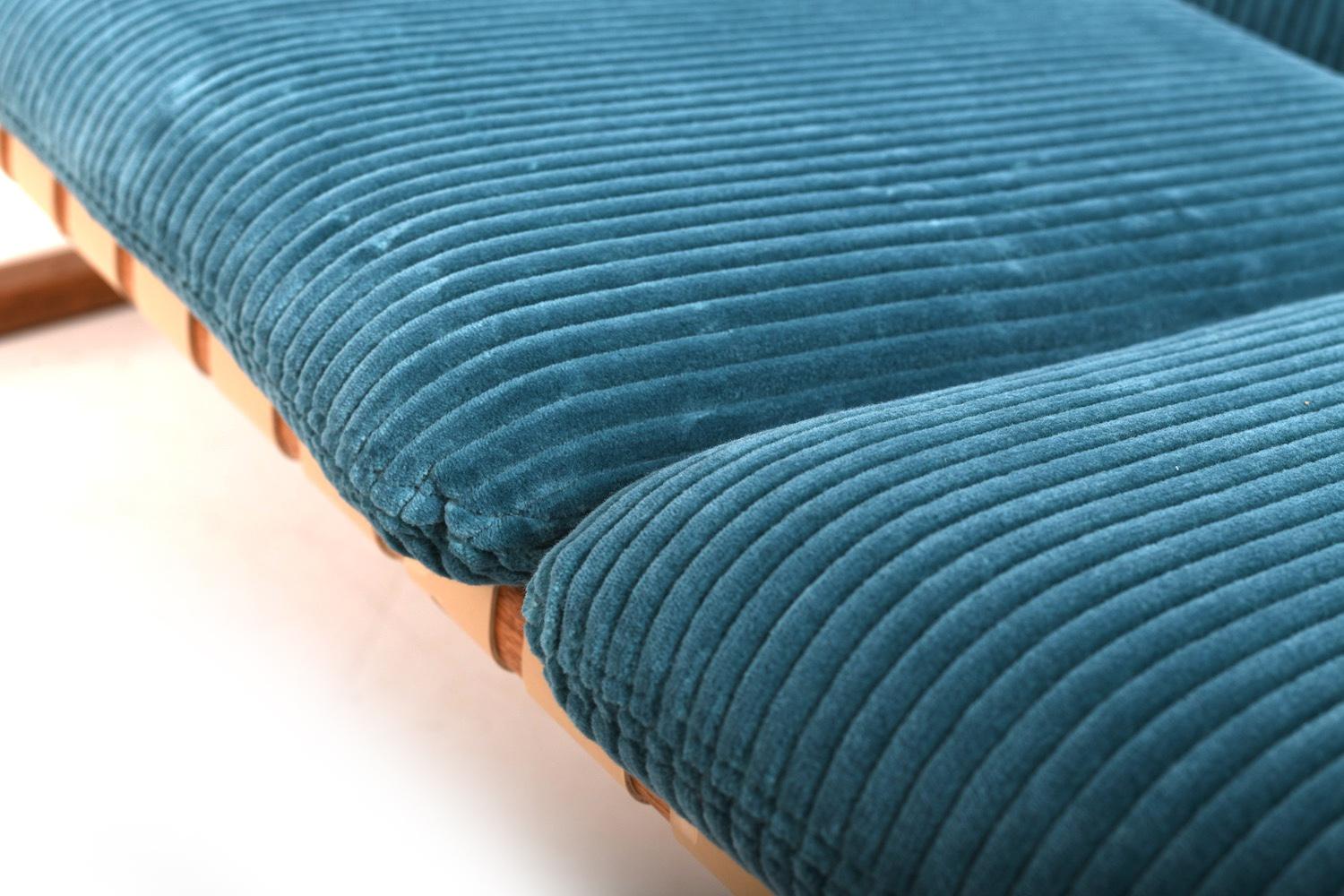 Børge Mogensen Sofa Model 211 New Upholstered In Good Condition For Sale In Handewitt, DE