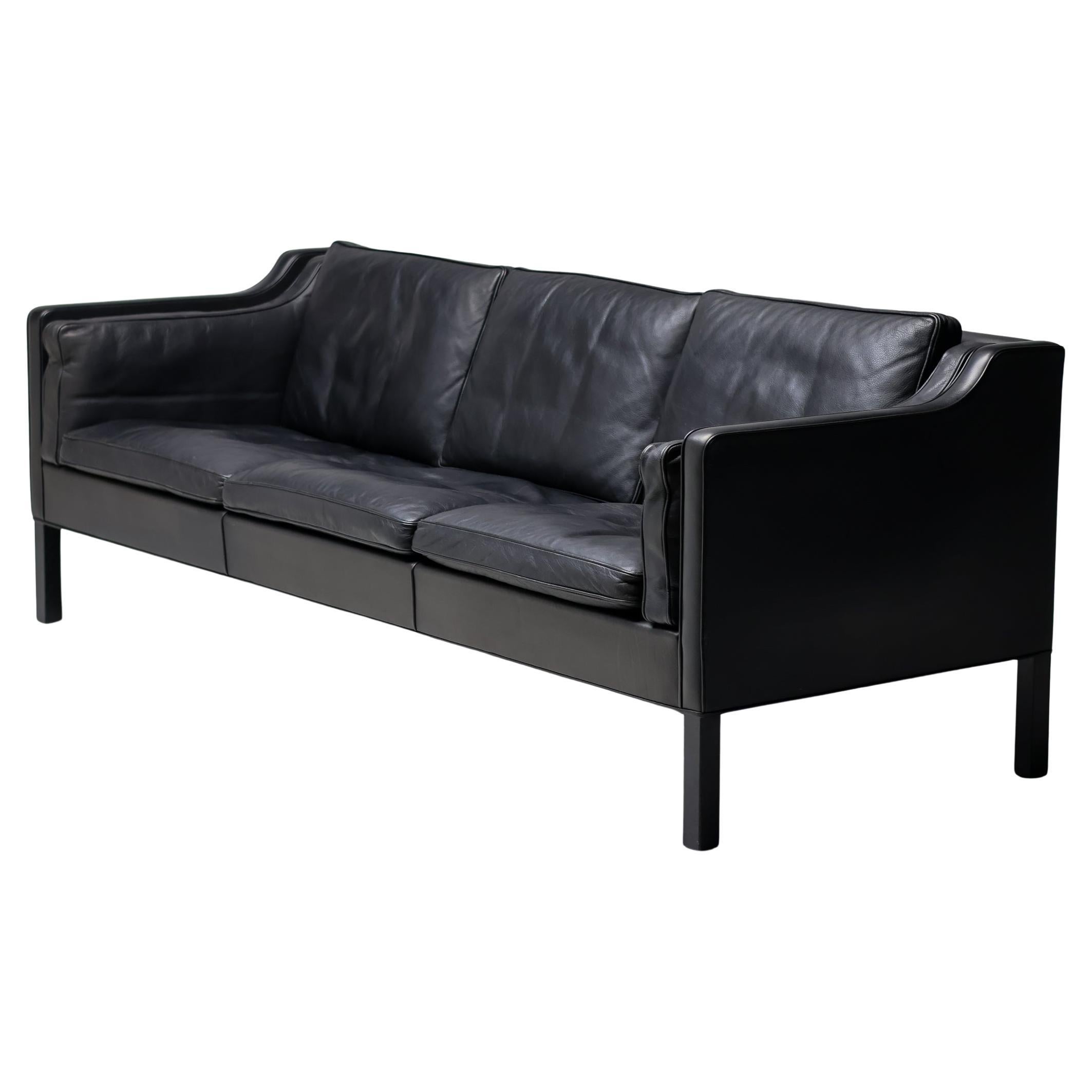All Black Leather Børge Mogensen 3-Seater Sofa Model 2213 by Fredericia Denmark