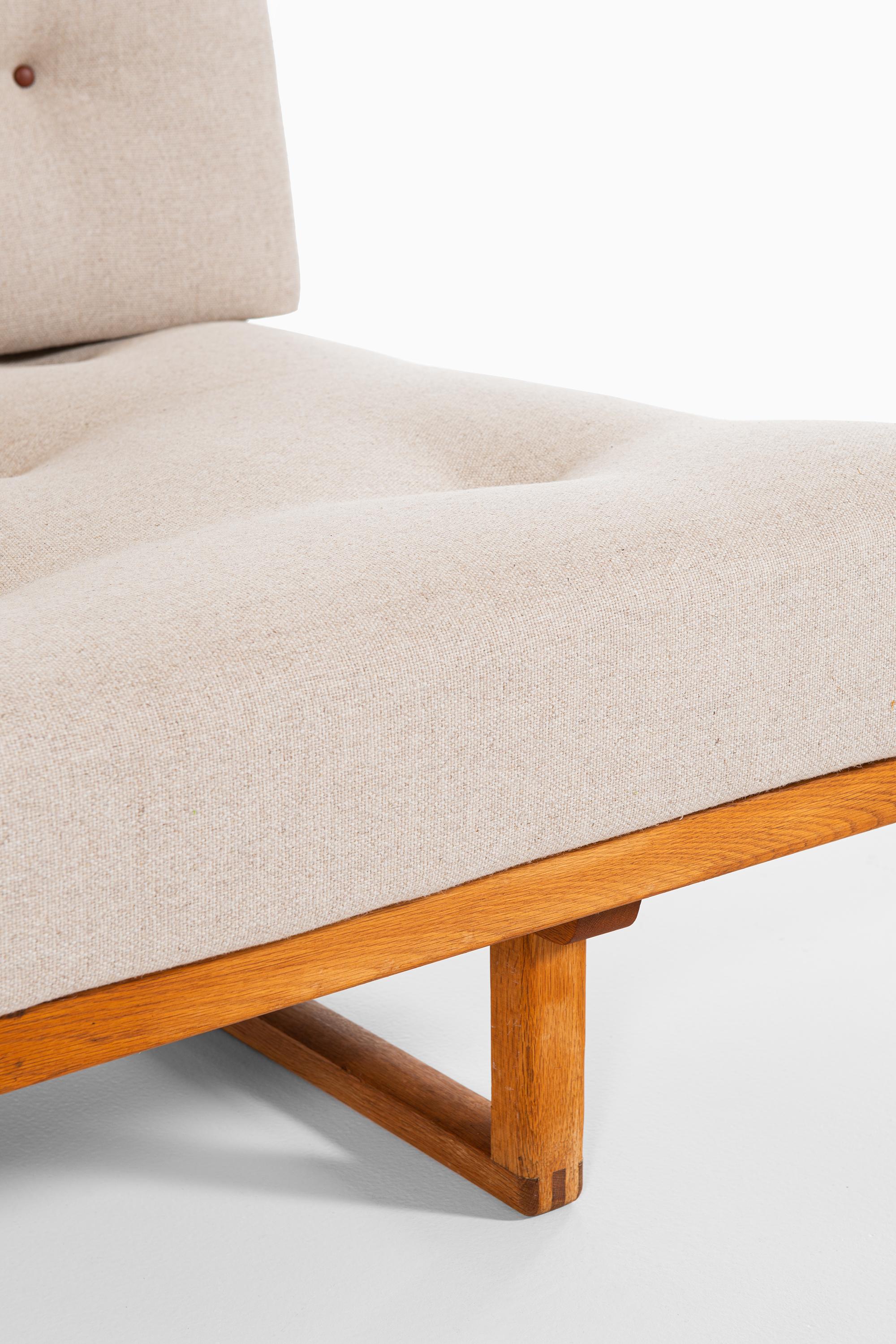 Seltenes Sofa / Tagesbett Modell 4311/4312:: entworfen von Børge Mogensen. Hergestellt von der Fredericia Stolenfabrik in Dänemark.