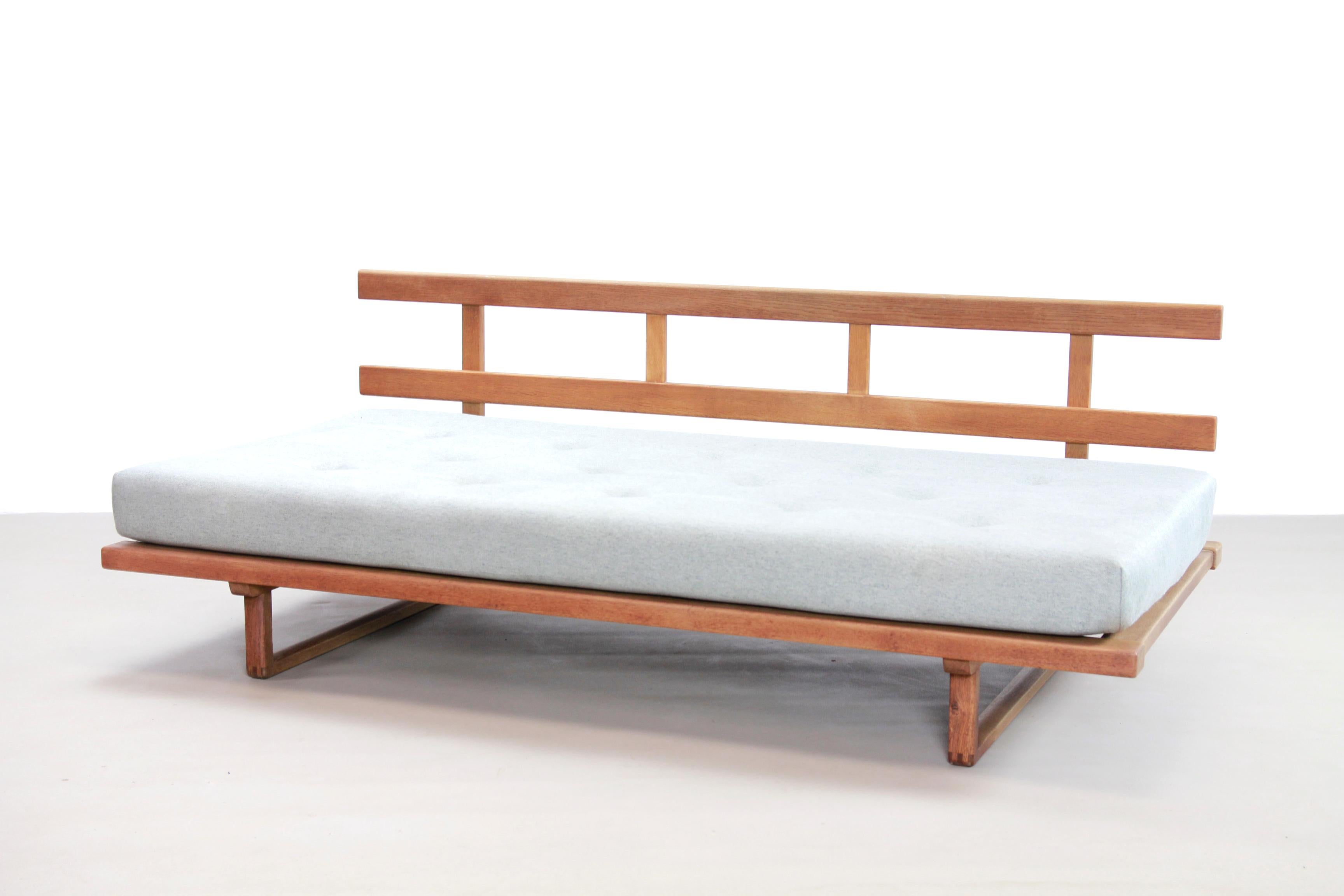 Børge Mogensen Sofa or Daybed Model 4312 by Fredericia Stolefabrik, Denmark In Good Condition In Amsterdam, Noord Holland
