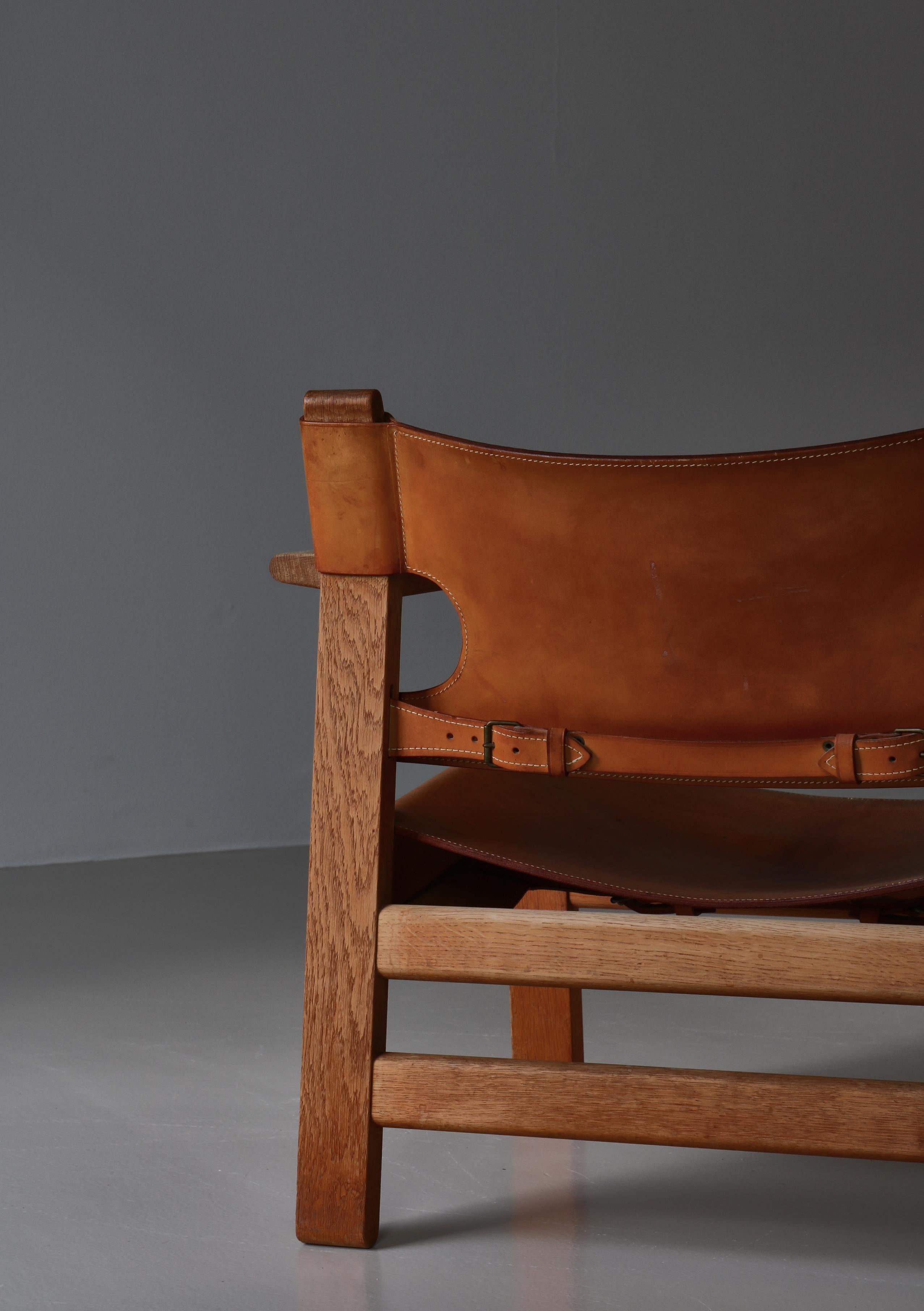 Børge Mogensen  „Spanish Chair“ aus Eiche und Sattelleder, dänische Moderne, 1950er Jahre im Angebot 3