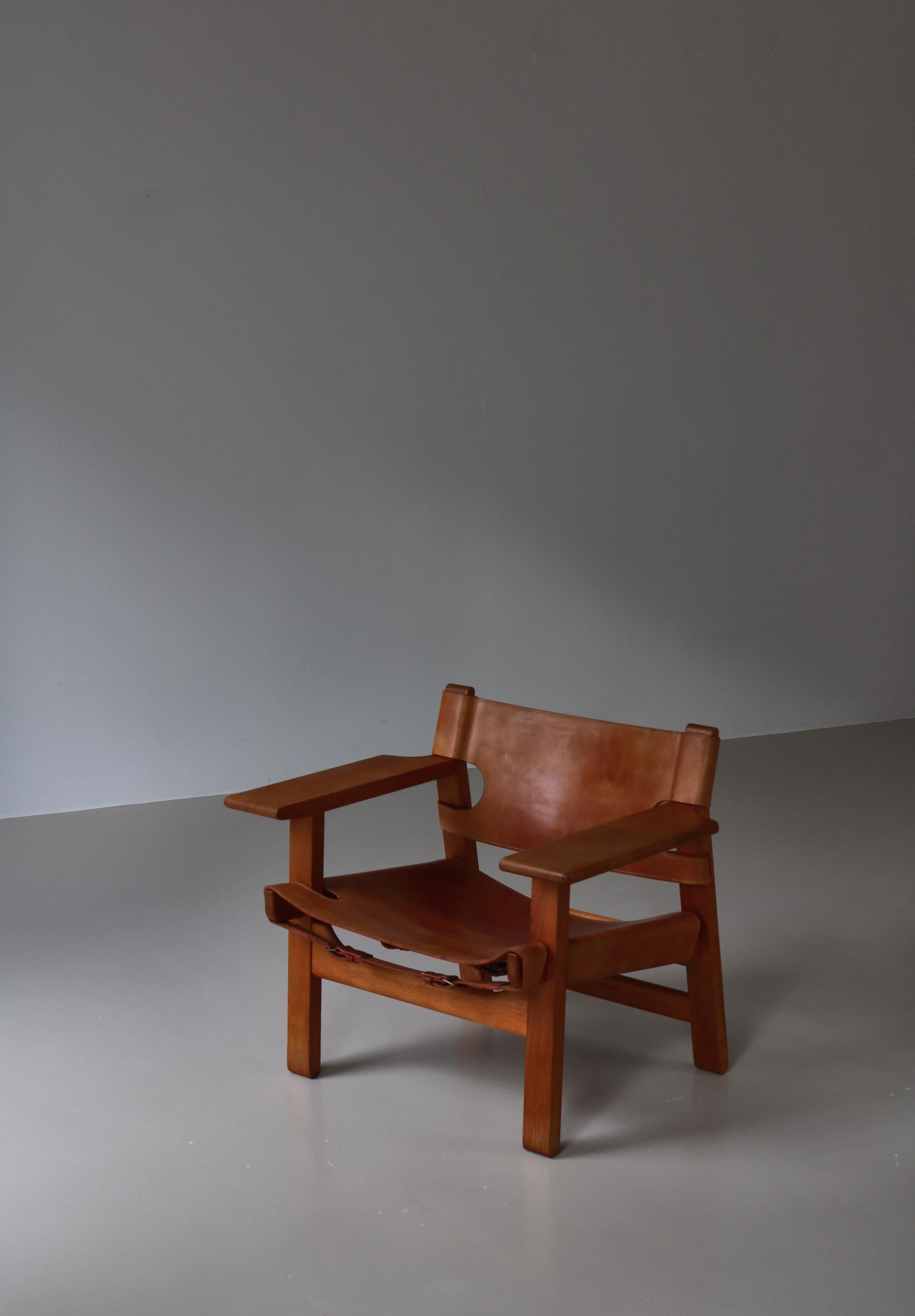 Børge Mogensen  „Spanish Chair“ aus Eiche und Sattelleder, dänische Moderne, 1950er Jahre im Zustand „Gut“ im Angebot in Odense, DK