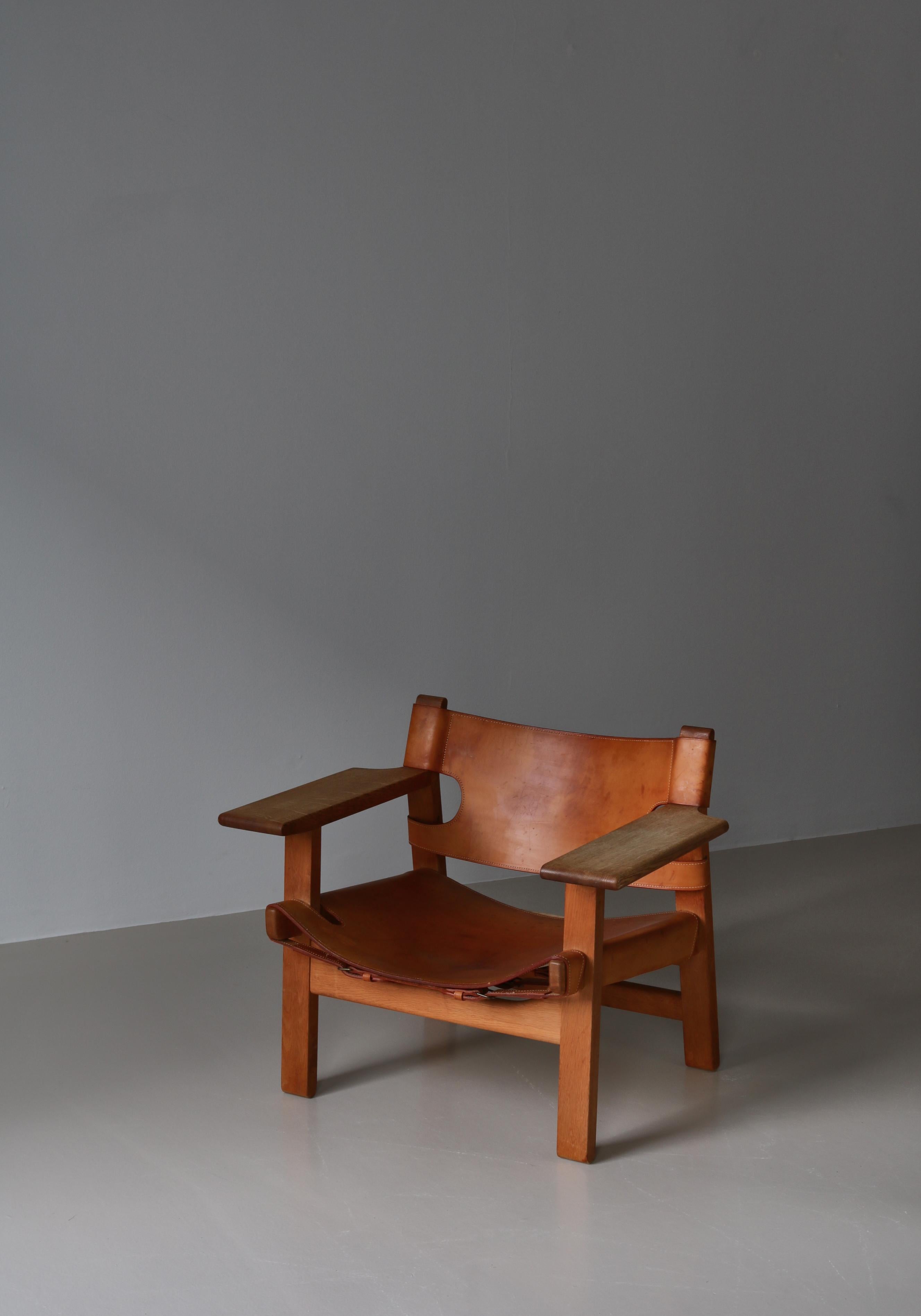 Børge Mogensen  „Spanish Chair“ aus Eiche und Sattelleder, dänische Moderne, 1950er Jahre (Leder) im Angebot