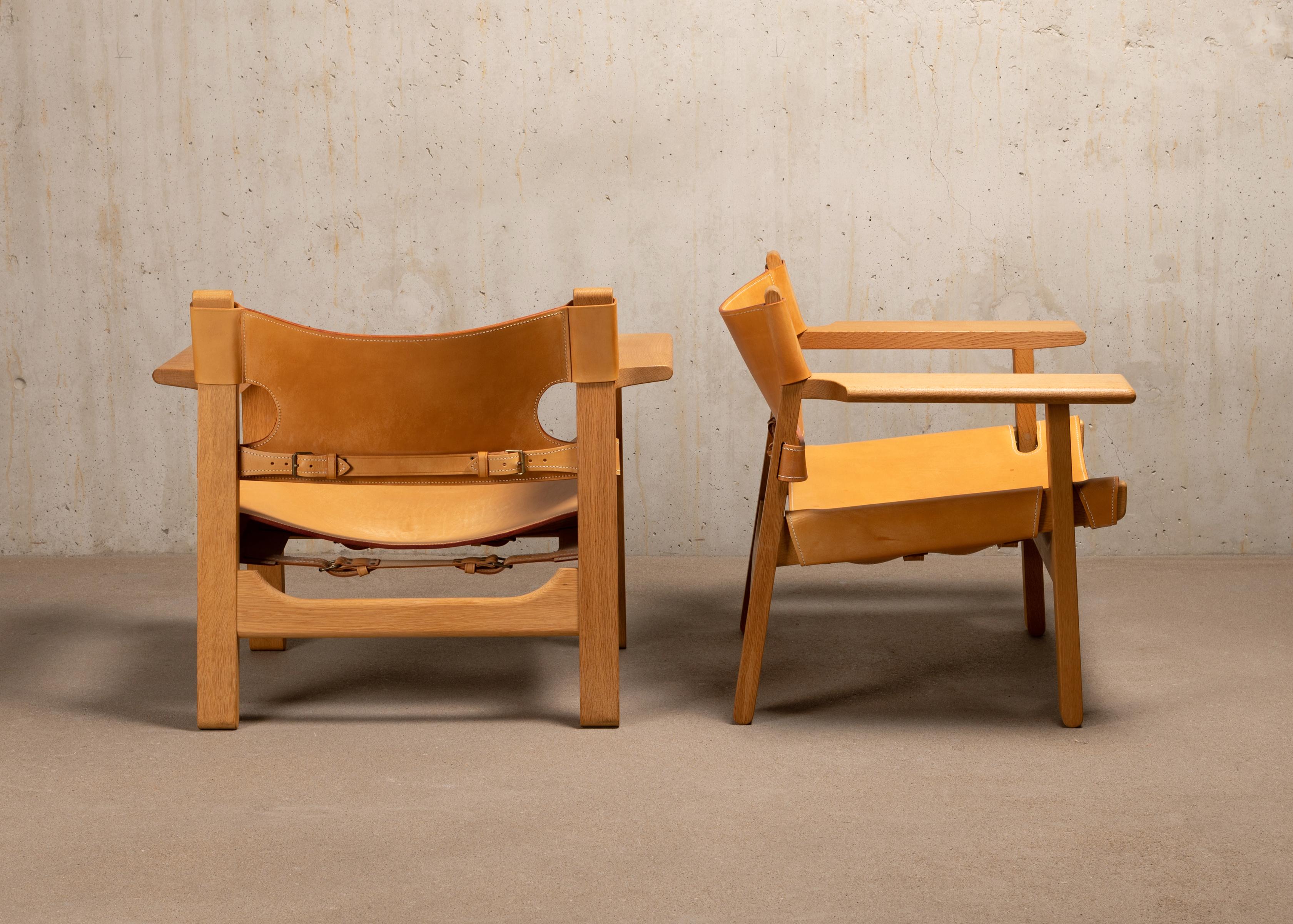 Scandinavian Modern Børge Mogensen Spanish Chair set in Naturel Leather and Oak for Fredericia For Sale