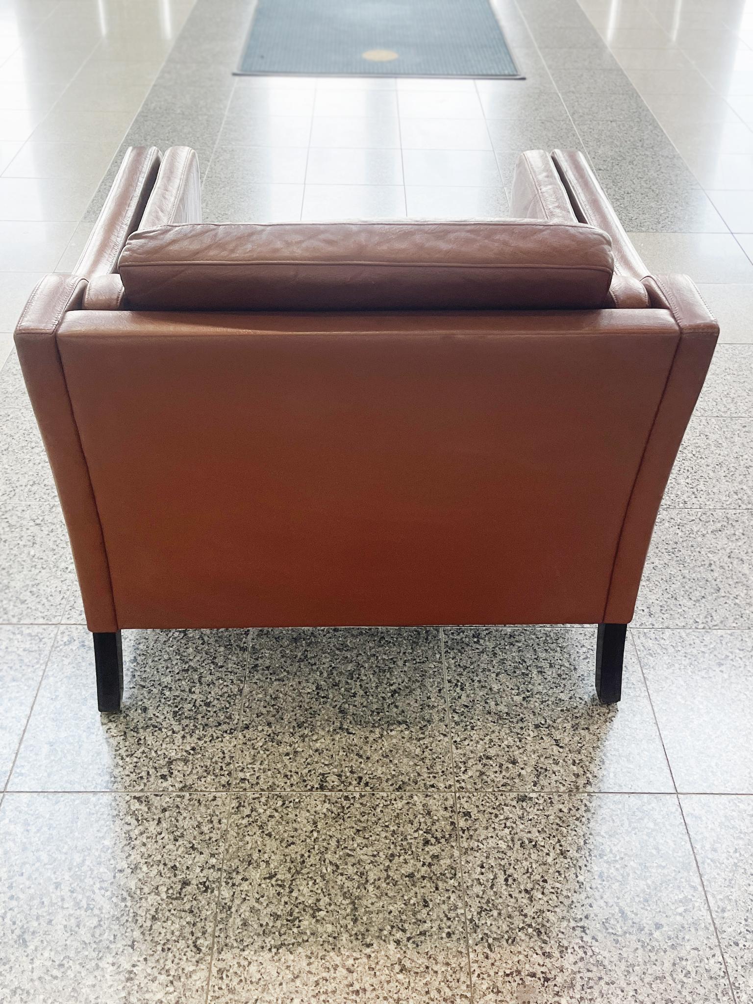 Butaca de piel color caramelo estilo Børge Mogensen en Bueno estado para la venta en New York, NY