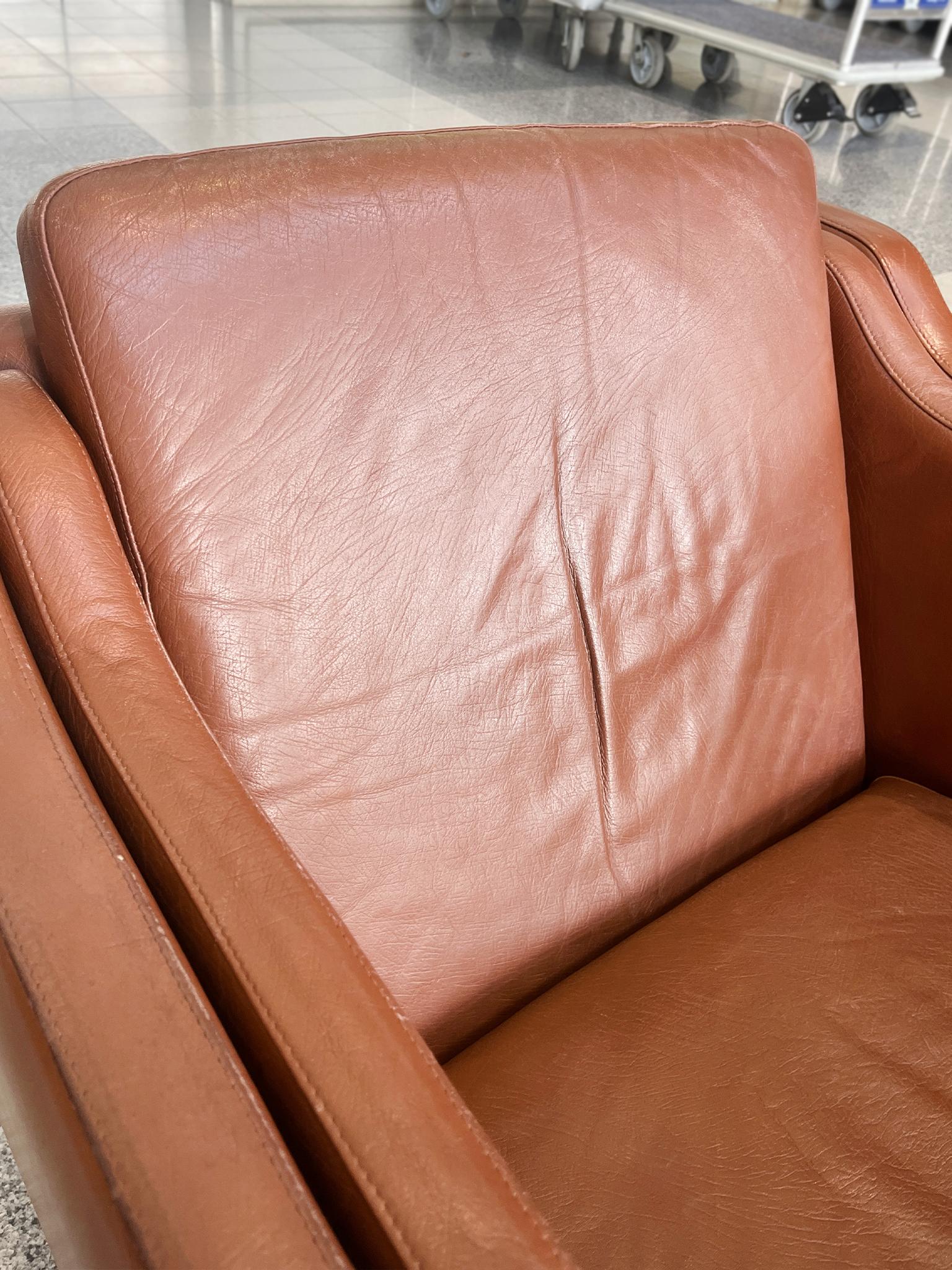 Butaca de piel color caramelo estilo Børge Mogensen Cuero en venta