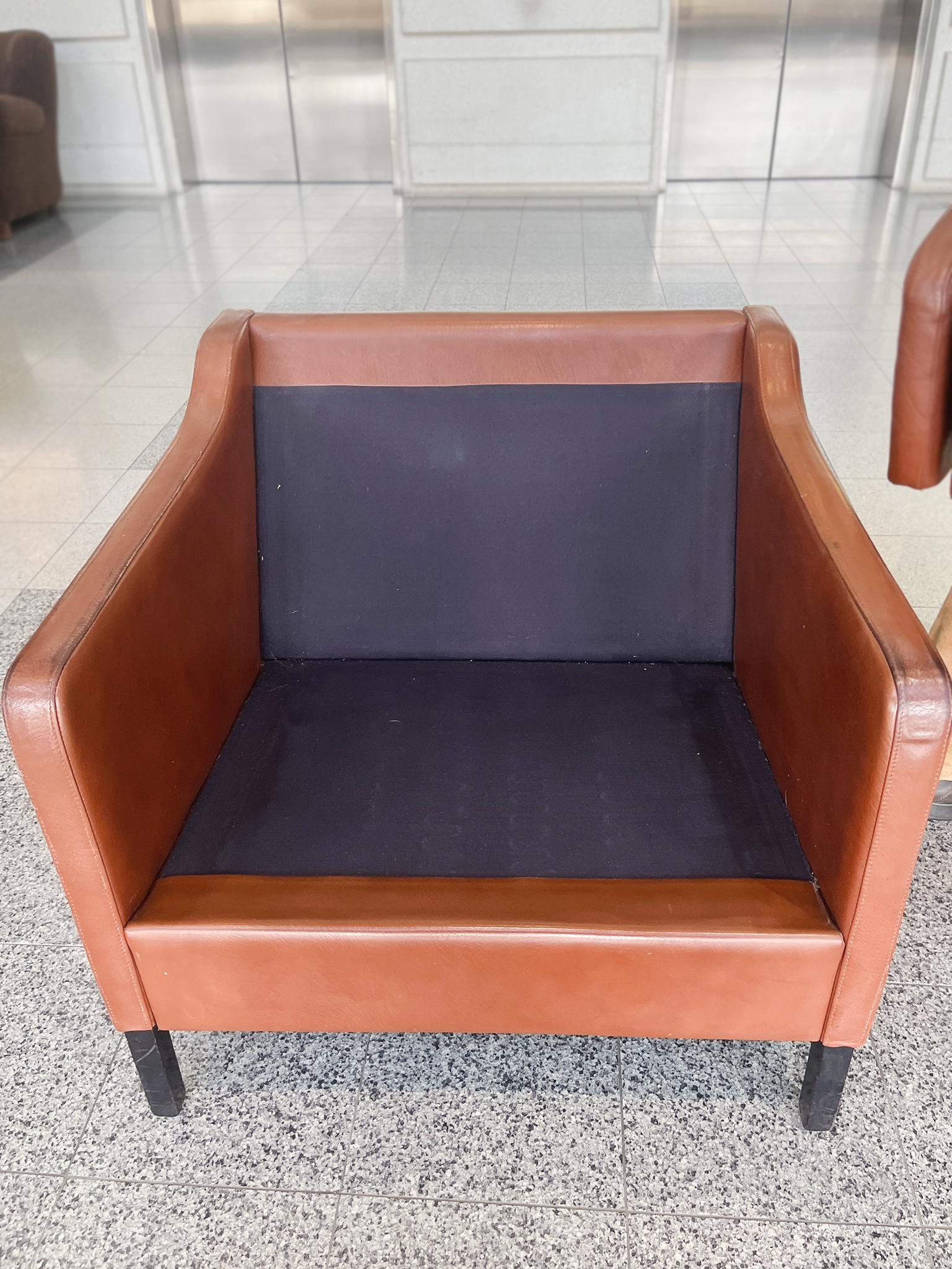 Butaca de piel color caramelo estilo Børge Mogensen en venta 2