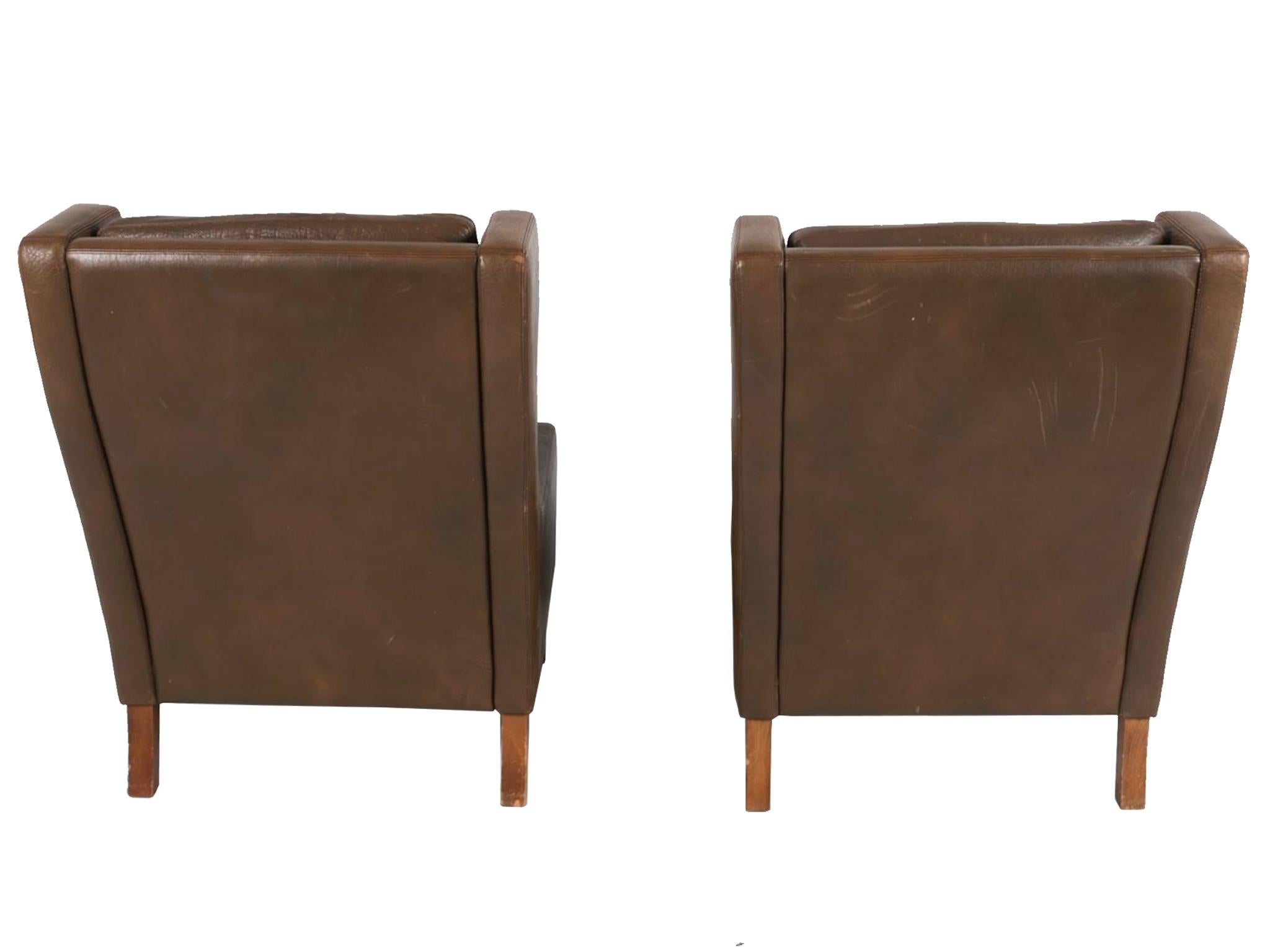 Børge Mogensen Style Leather Armchairs with Ottomans - a Pair For Sale 4