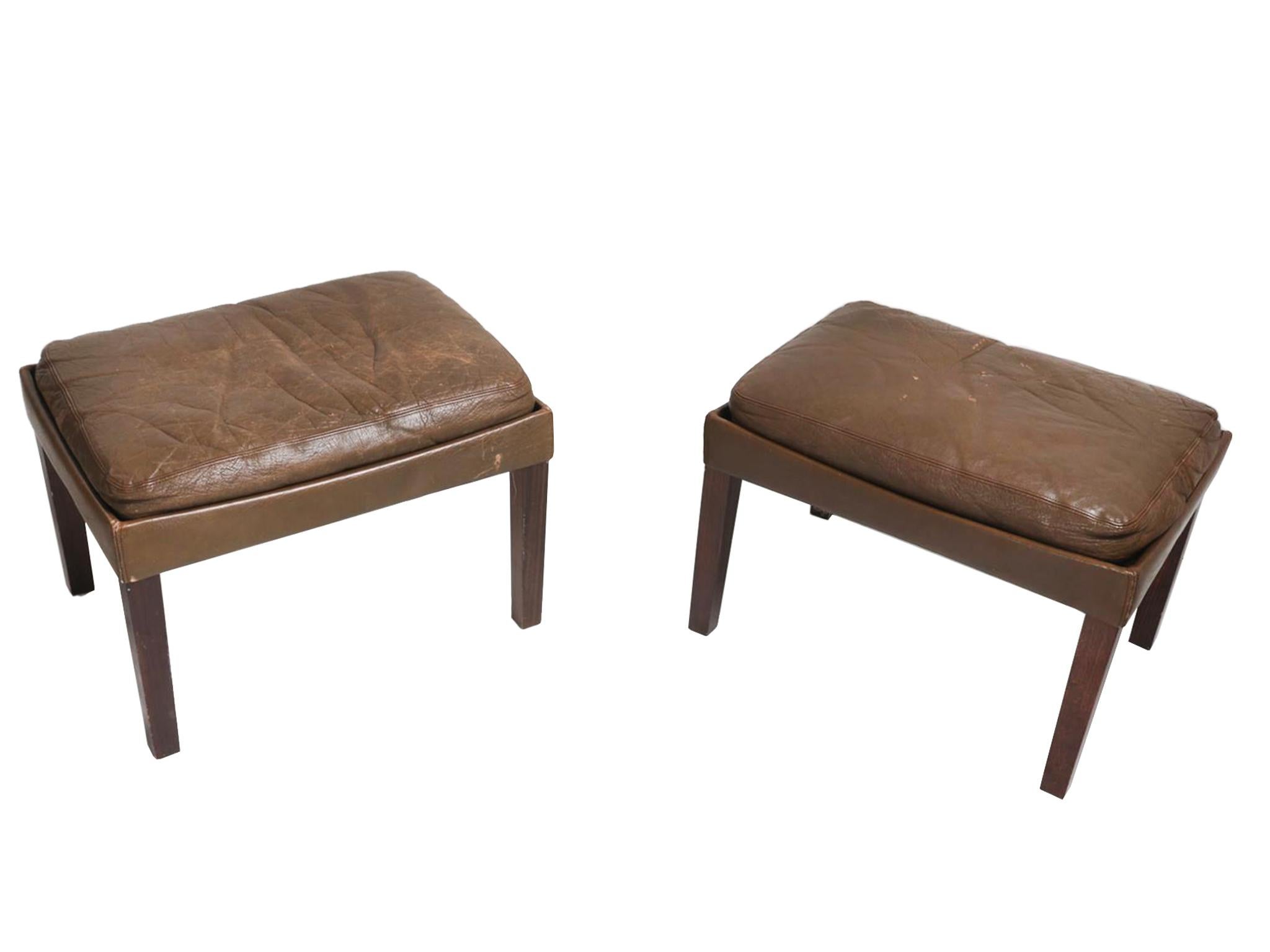 Børge Mogensen Style Leather Armchairs with Ottomans - a Pair For Sale 8