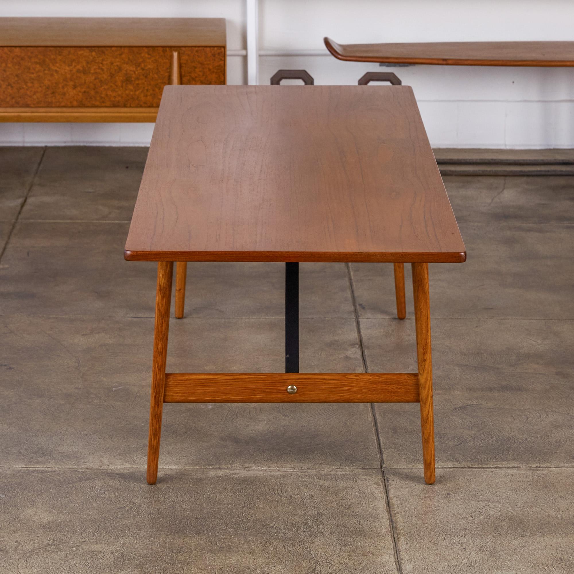 Danish Børge Mogensen Teak and Oak Coffee Table for Fredericia Stolefabrik