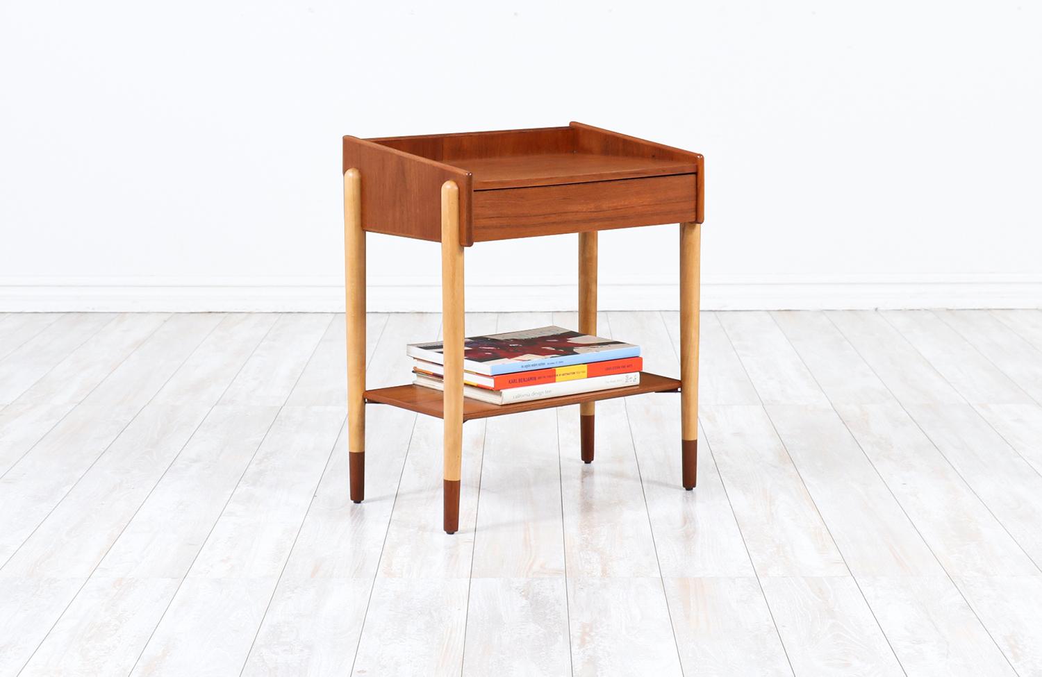 Børge Mogensen teak & oak night stand for Søborg Møbler.

________________________________________

Transforming a piece of Mid-Century Modern furniture is like bringing history back to life, and we take this journey with passion and precision. With