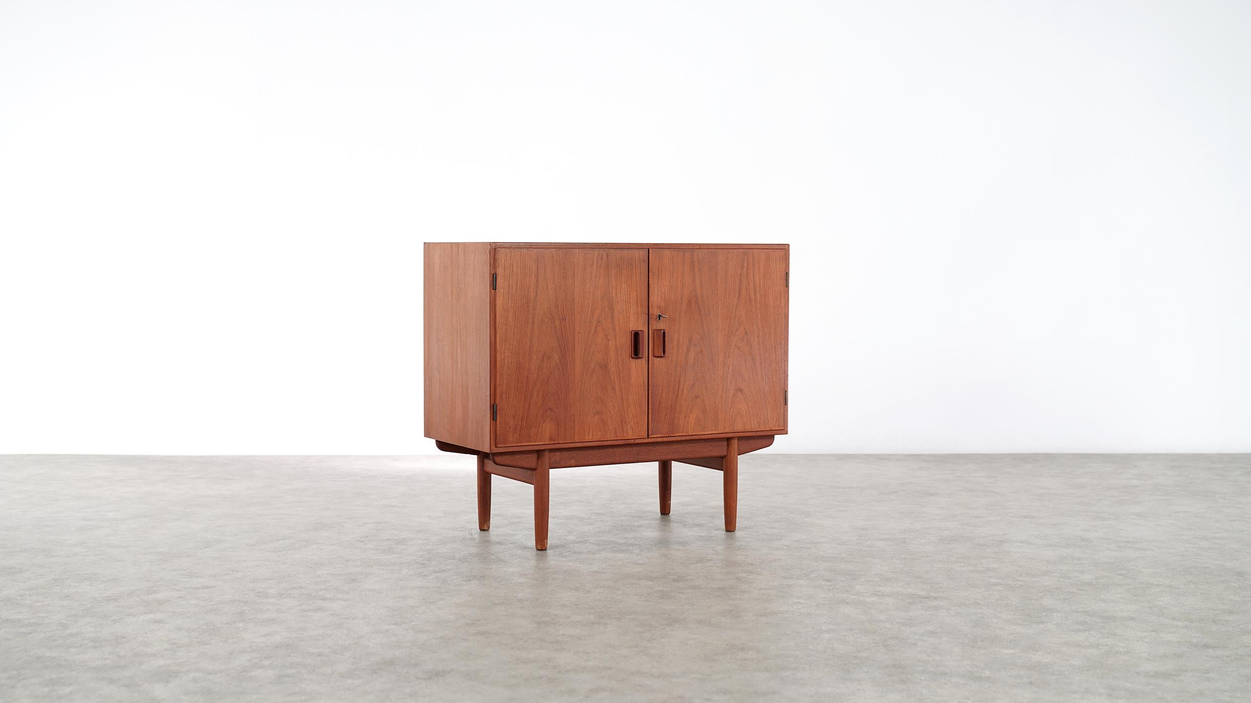 Børge Mogensen Teak & Oak Sideboard, 1950 for Søborg Møbelfabrik, Danish Modern 1