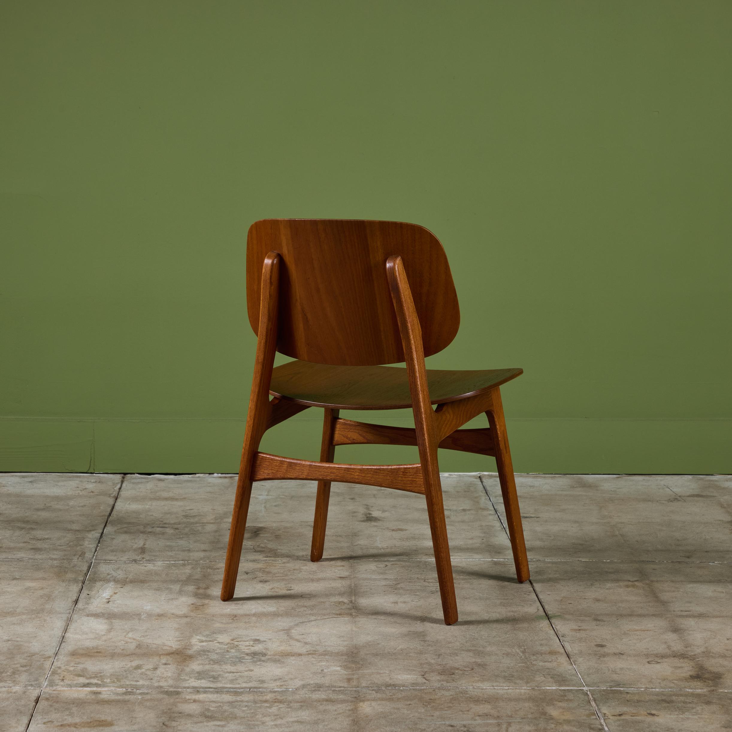 Milieu du XXe siècle Chaise d'appoint en teck Børge Mogensen pour Søborg Mobelfabrik en vente